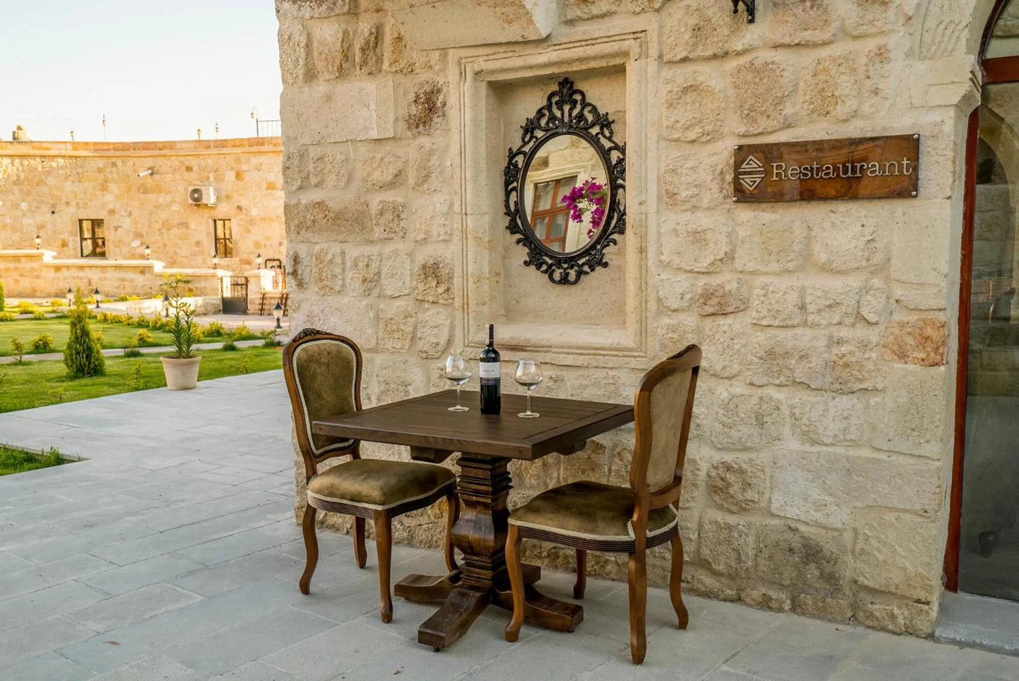 Dining area in Zeydem Suites