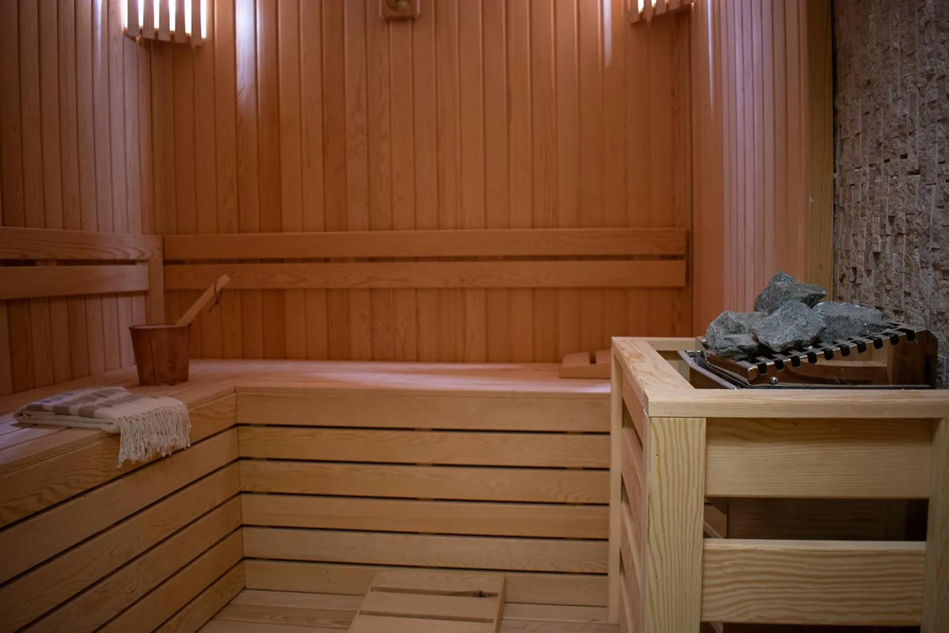 Sauna in Zeydem Suites