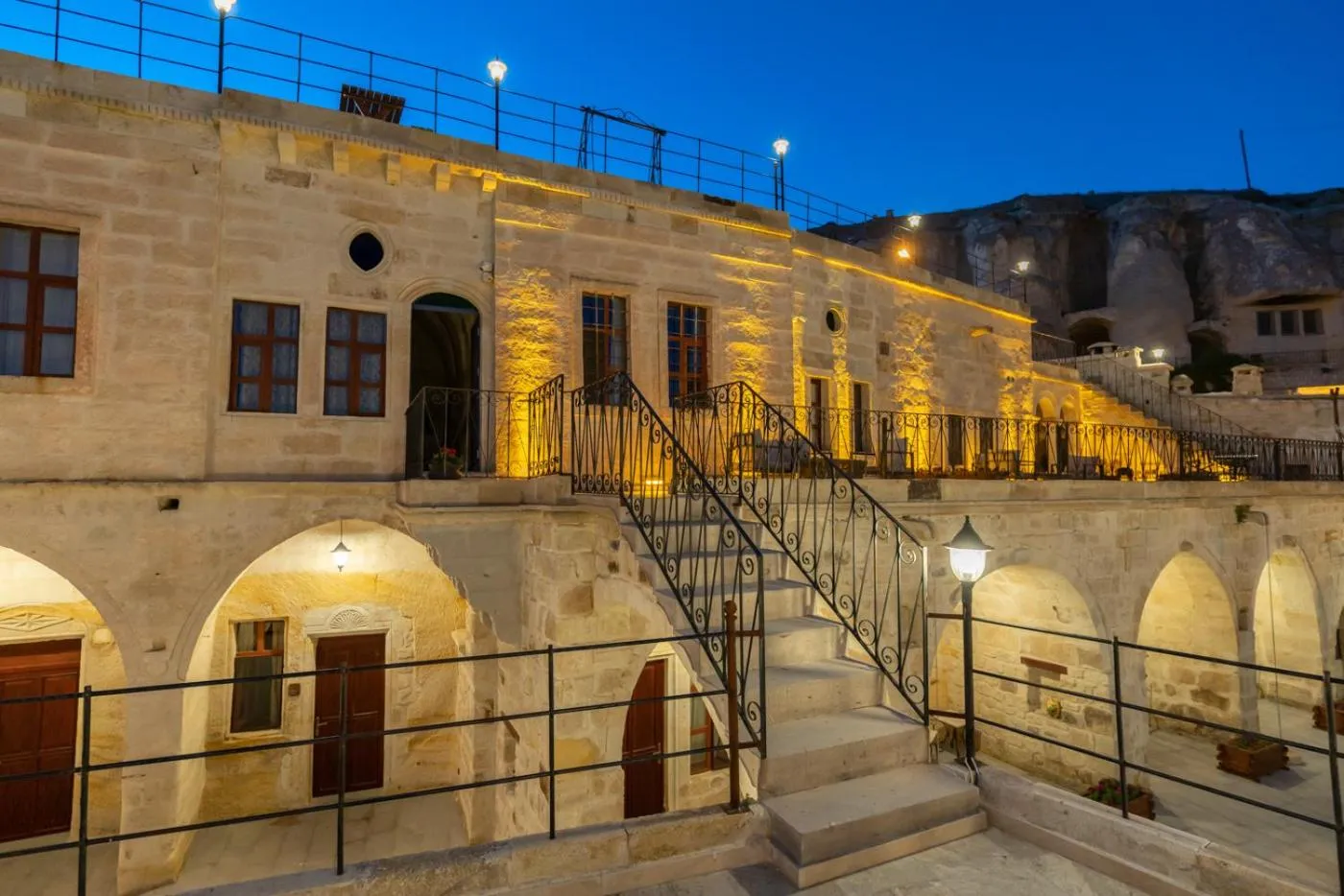 Night in Zeydem Suites