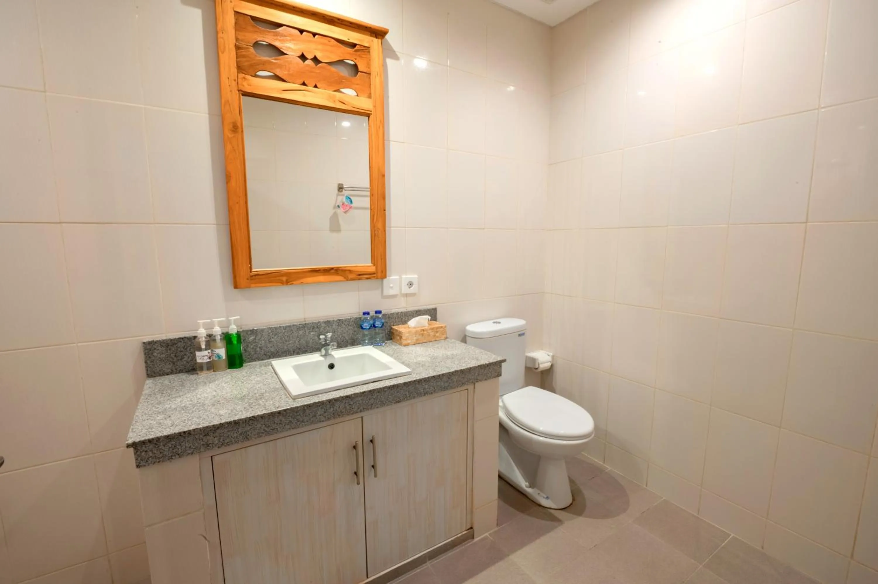 Toilet in Sau Bali Beach House Canggu