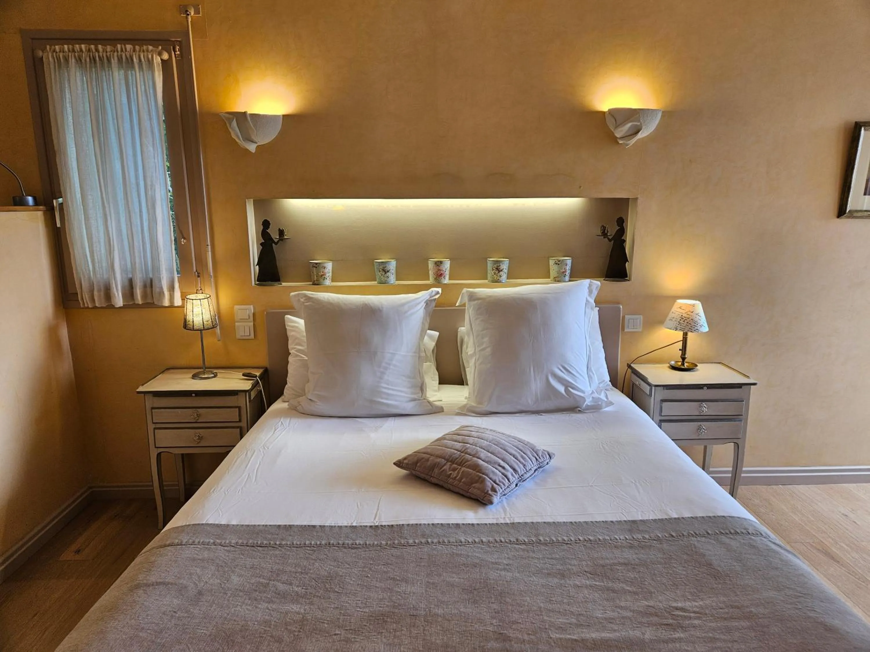 Bedroom, Bed in La Terre d'Or