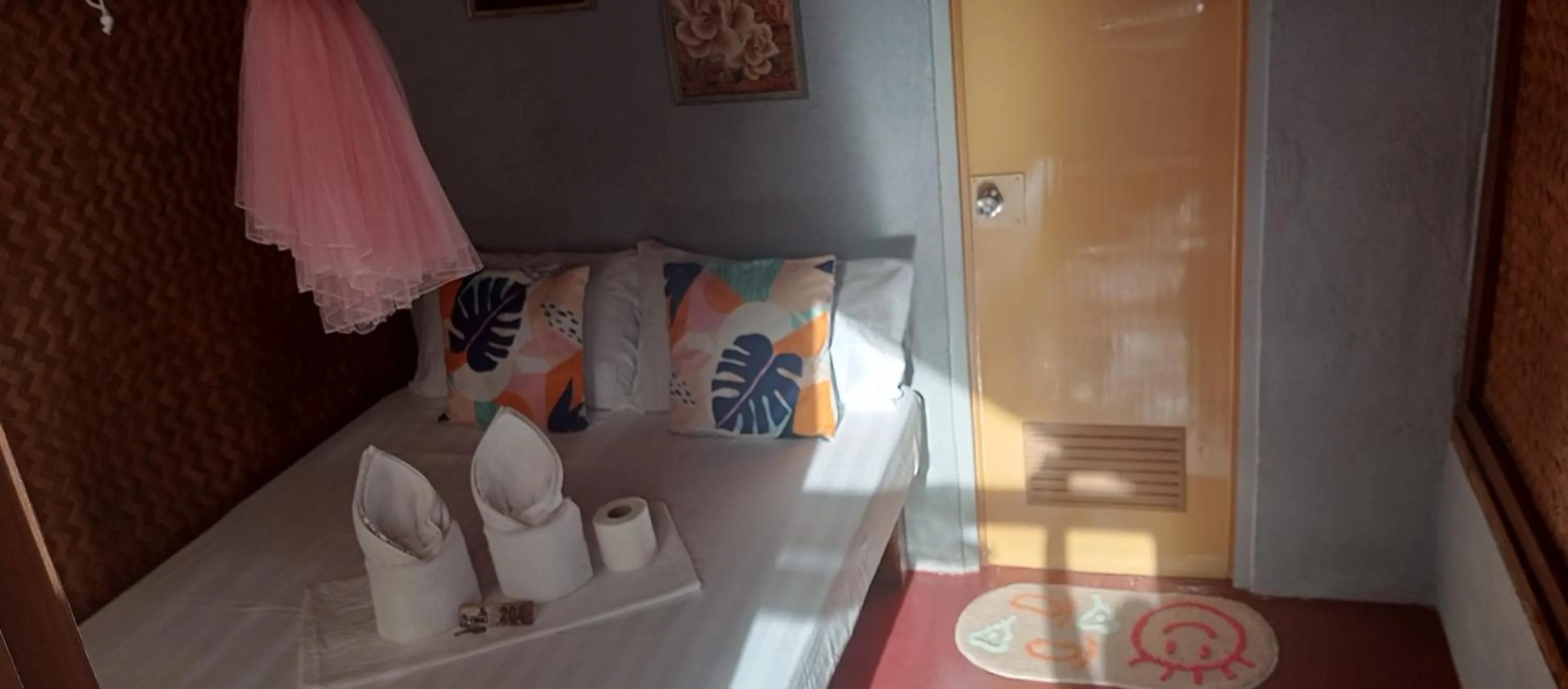 Zhaya's Beach & Cottages