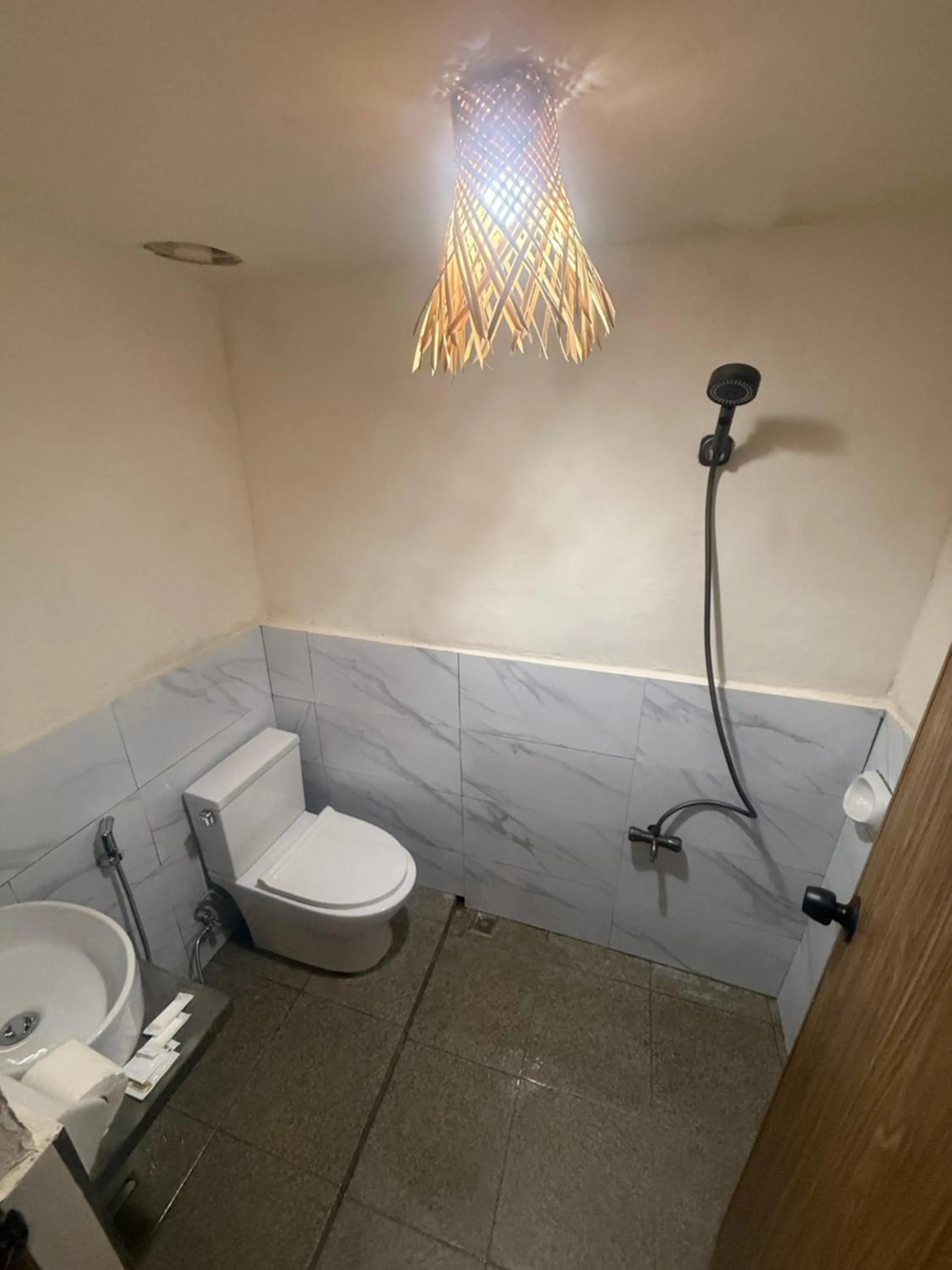 Zhaya's Beach & Cottages