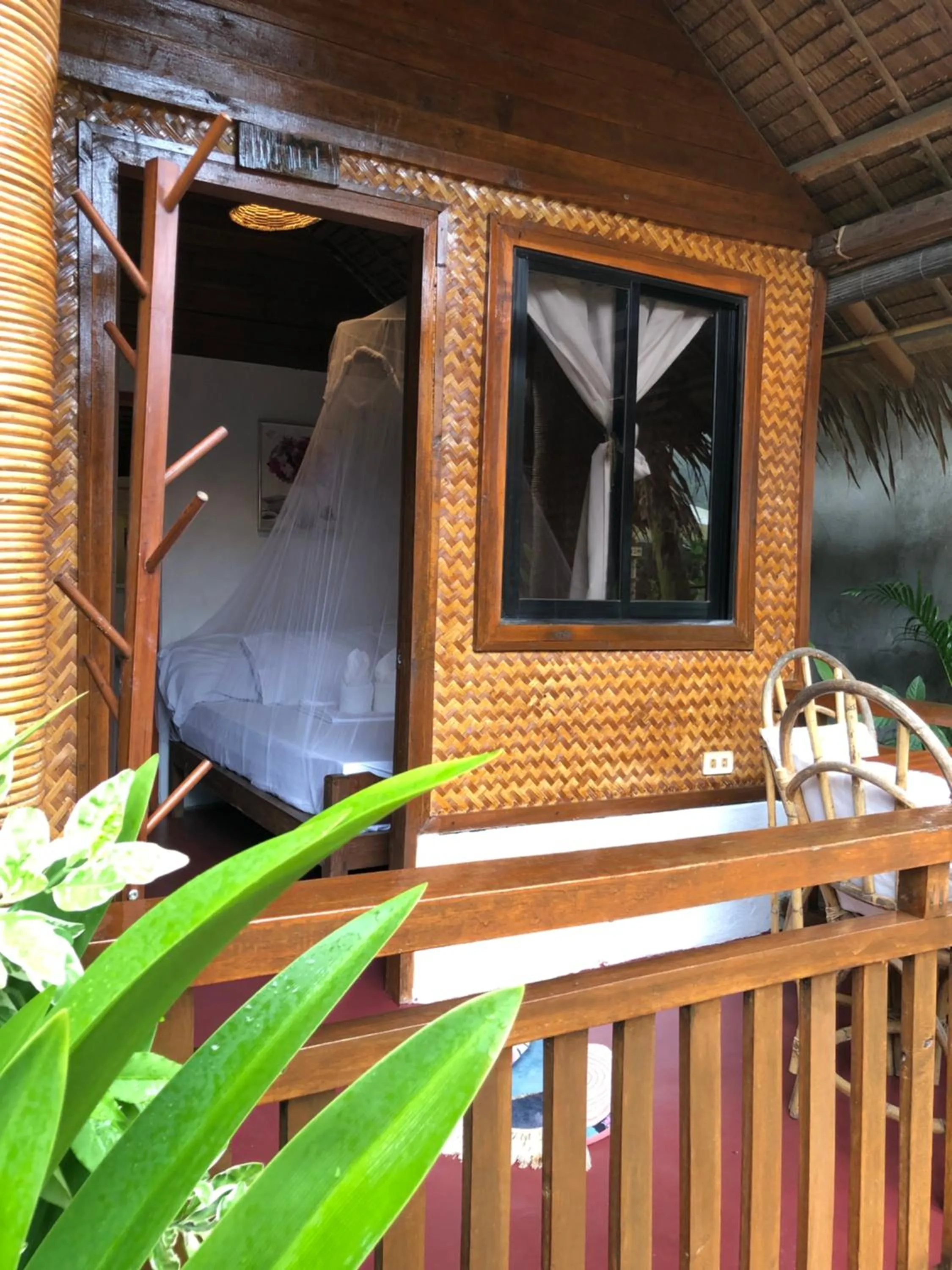 Zhaya's Beach & Cottages