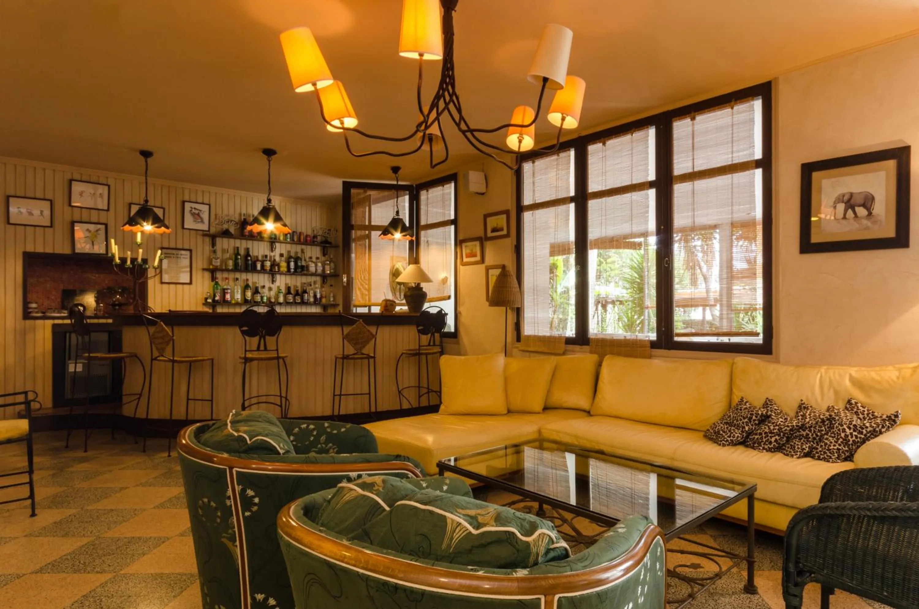Lounge or bar in Cap Nègre Hôtel