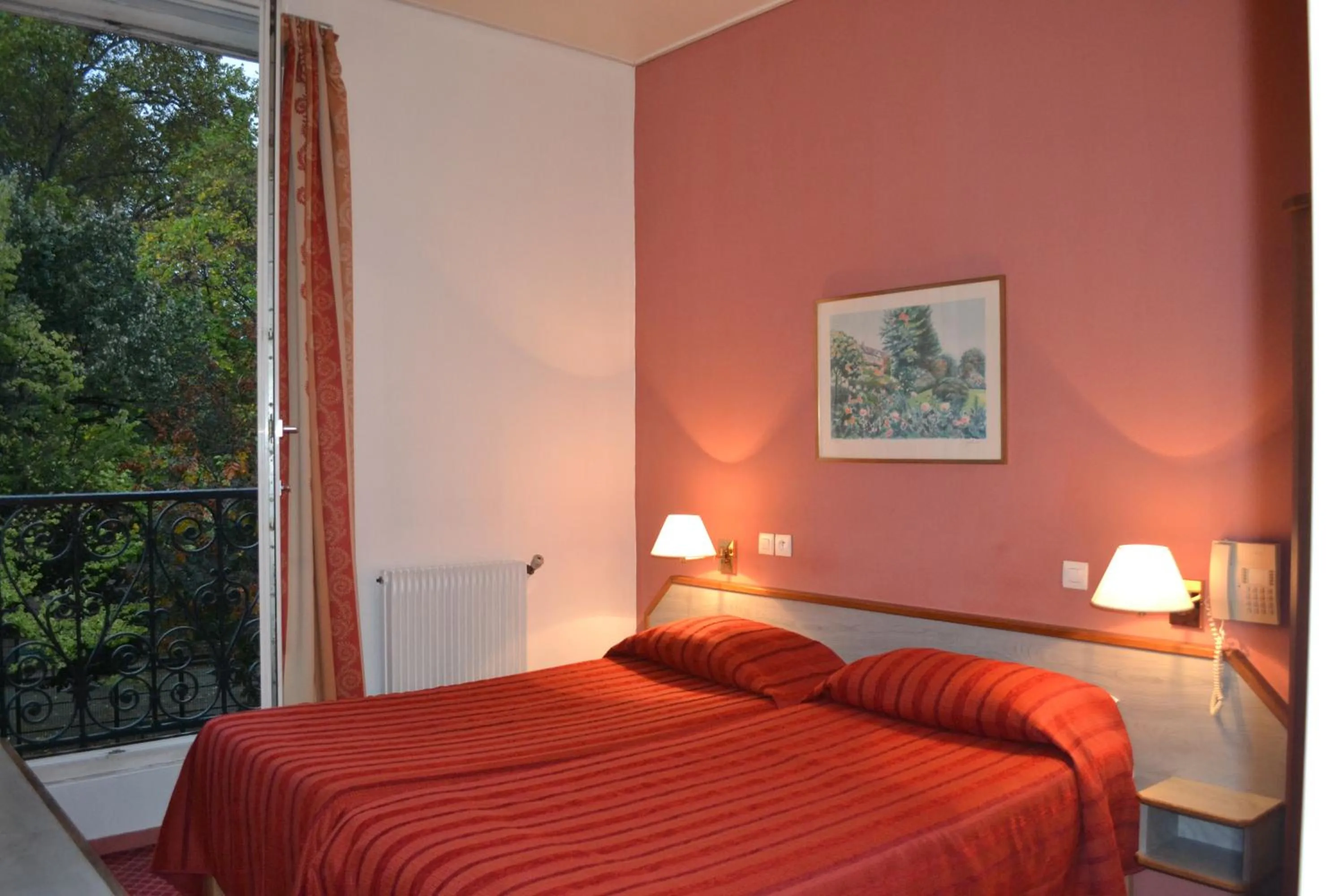 Bed in Hotel William's Opera