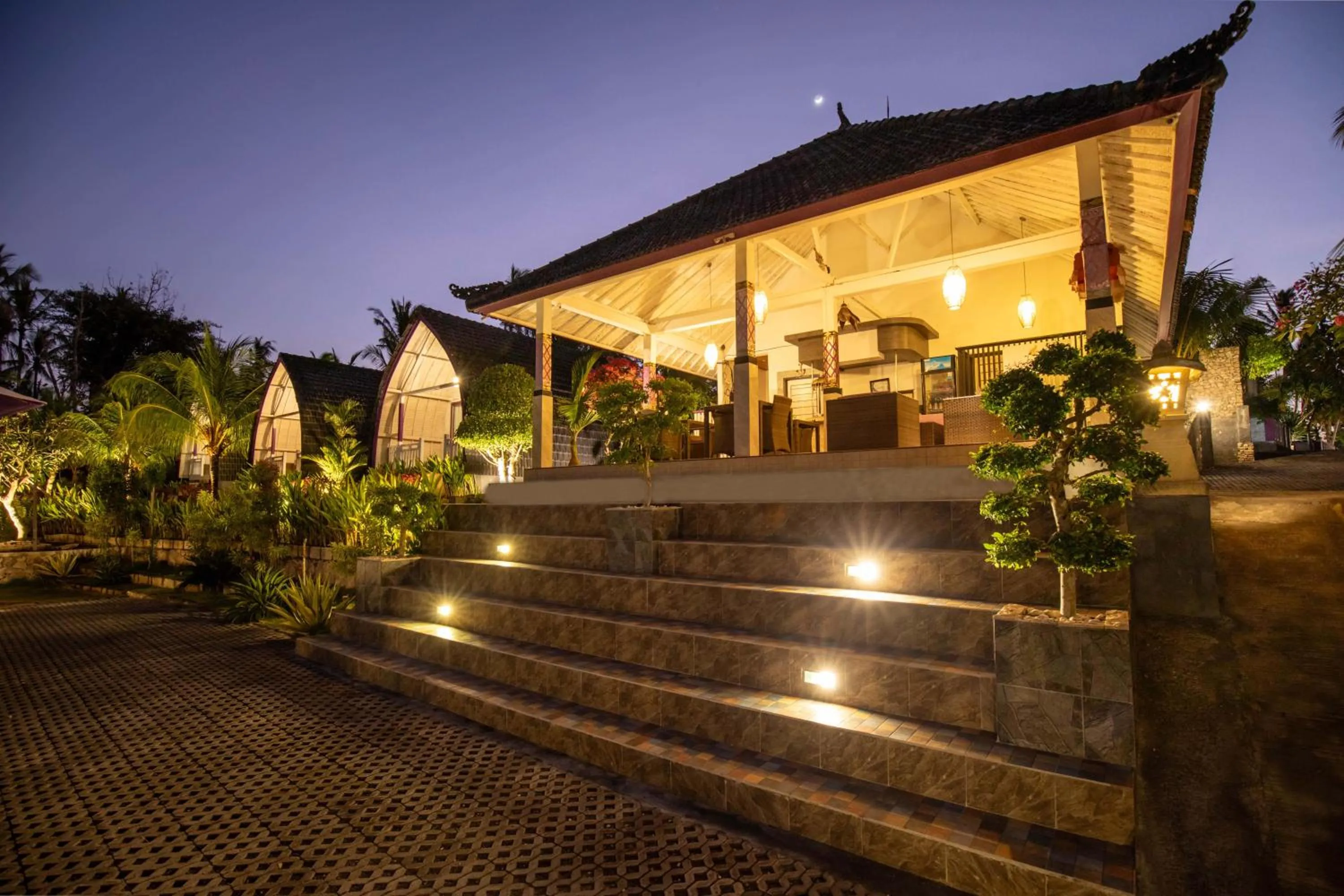 Restaurant/places to eat in Akusara Jungle Resort And Spa