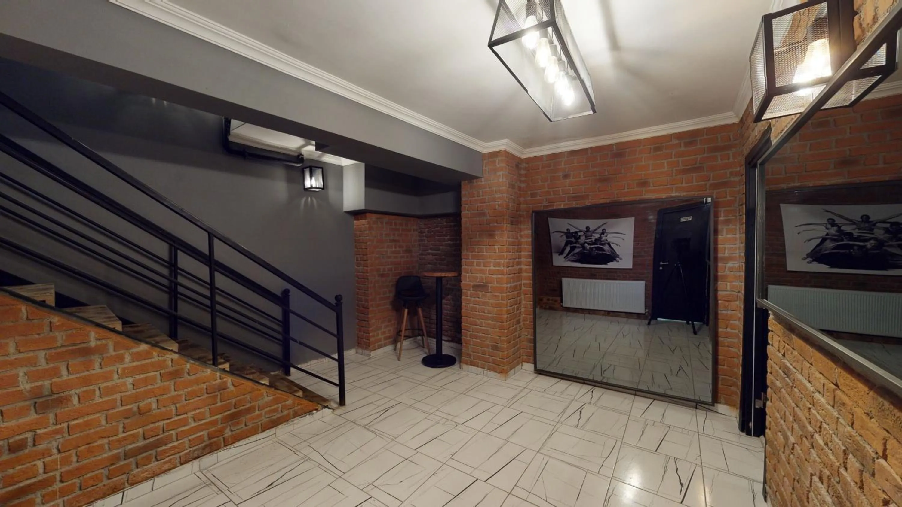 Toilet in The Wolf Hotel