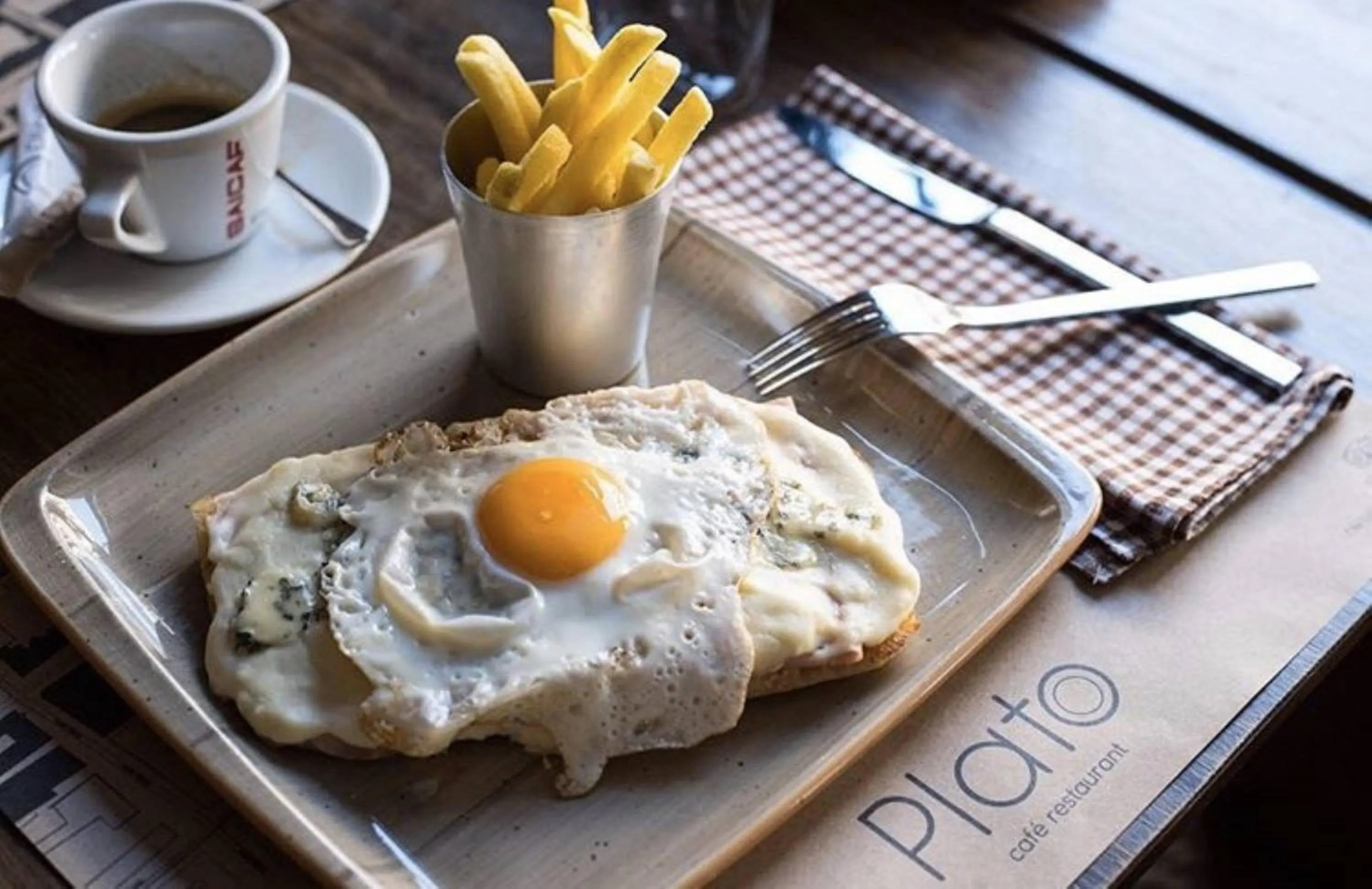 Breakfast in Teanna Lux Apartments