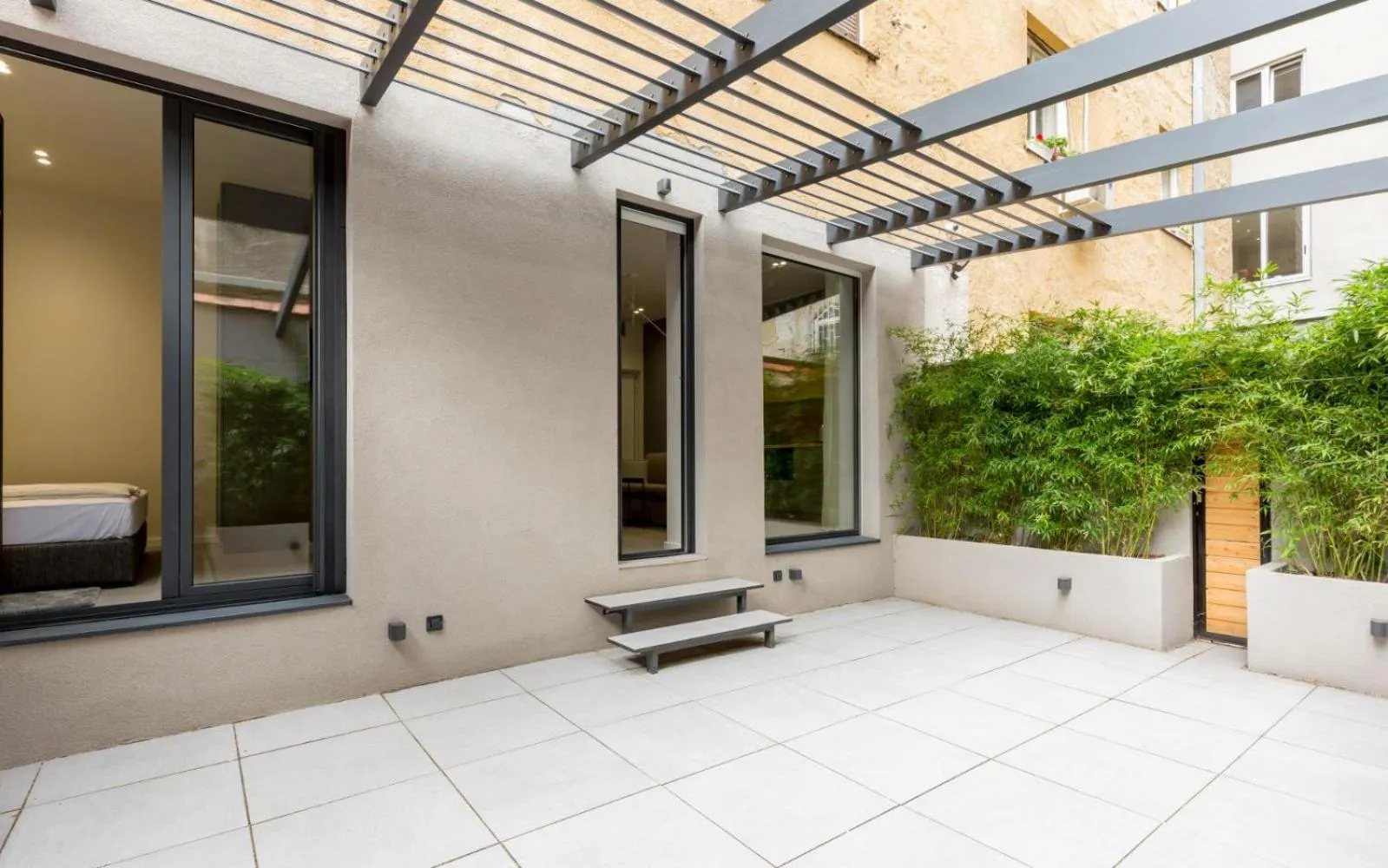 Garden in Teanna Lux Apartments