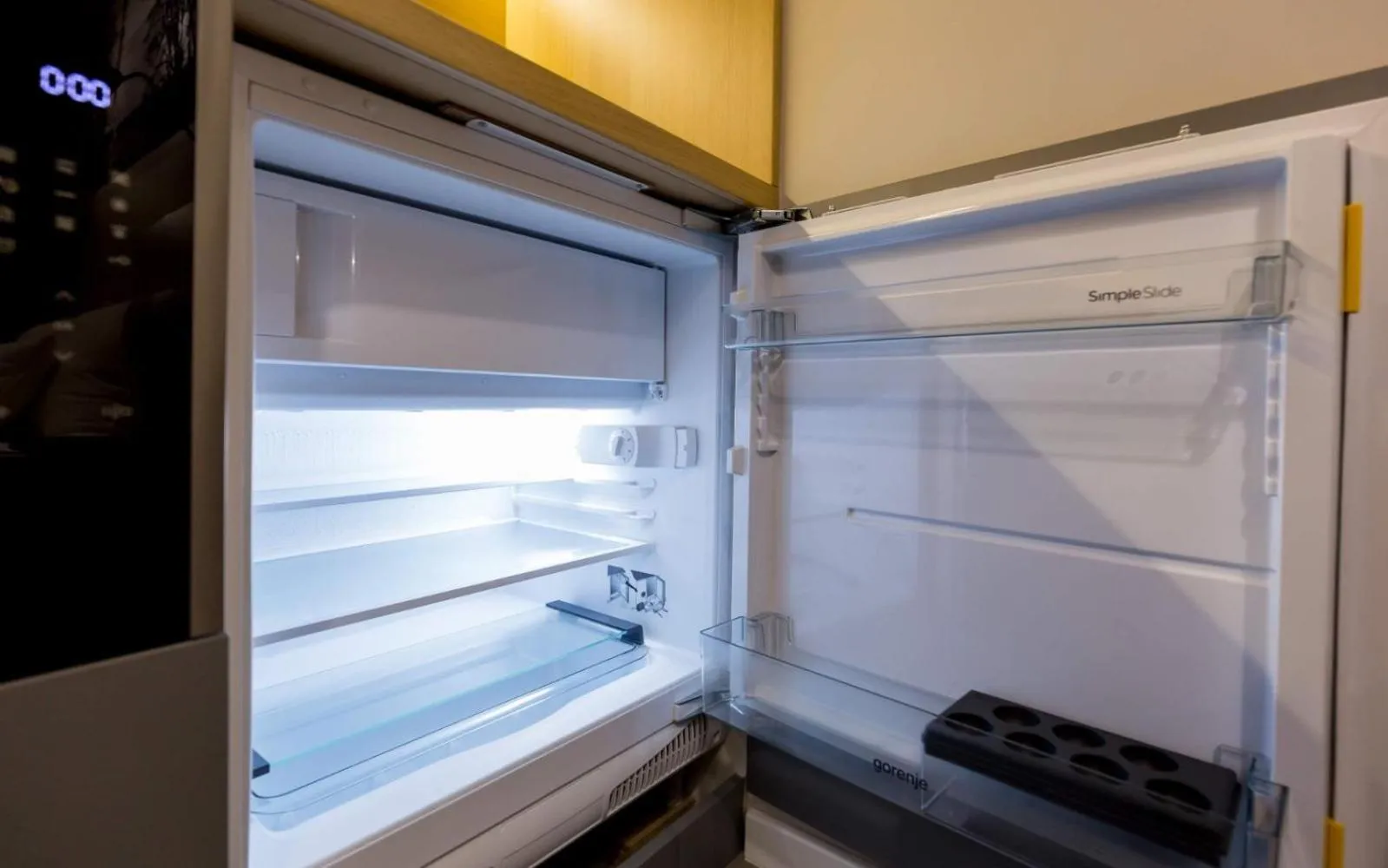 Kitchen or kitchenette in Teanna Lux Apartments