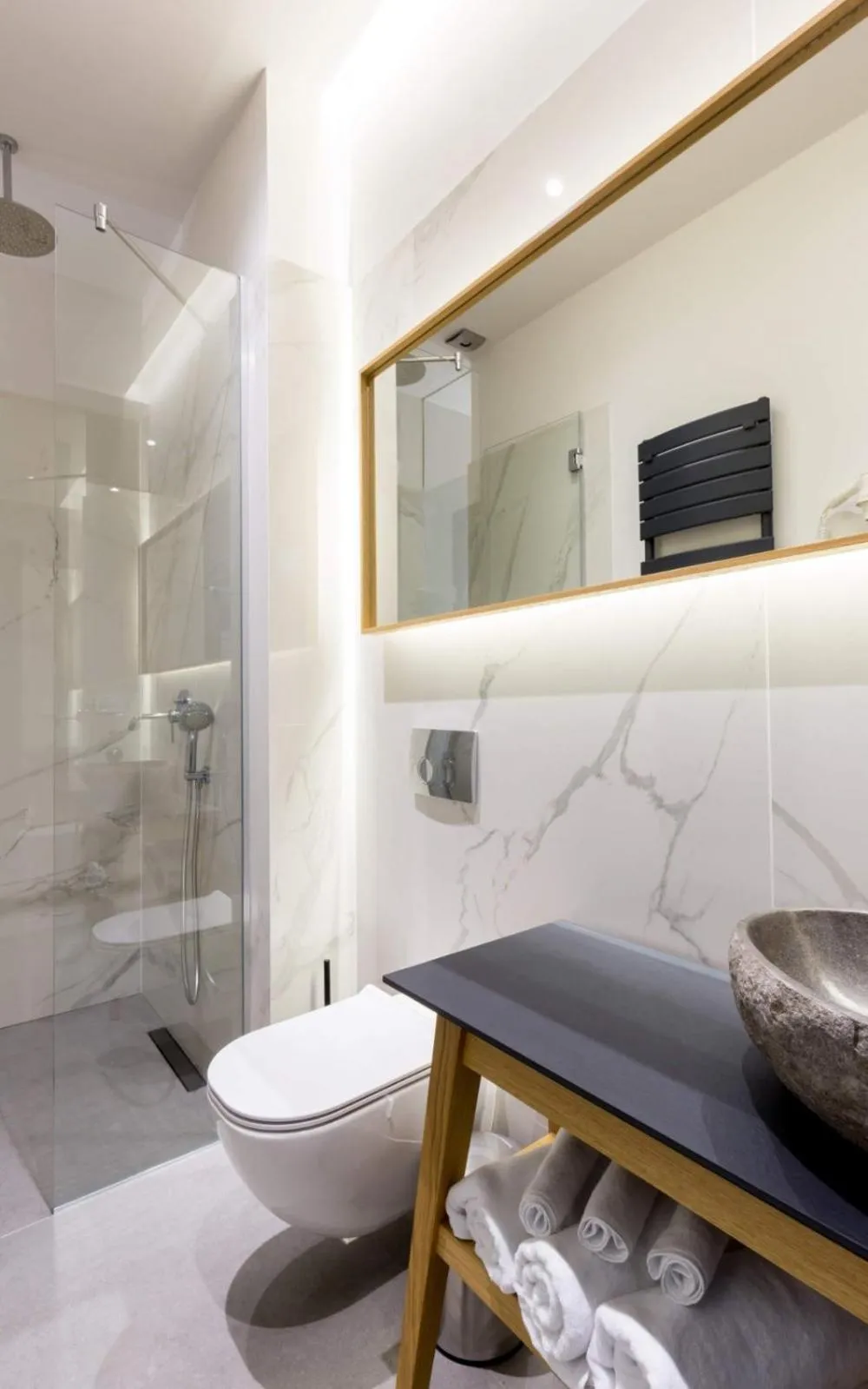 Bathroom in Teanna Lux Apartments