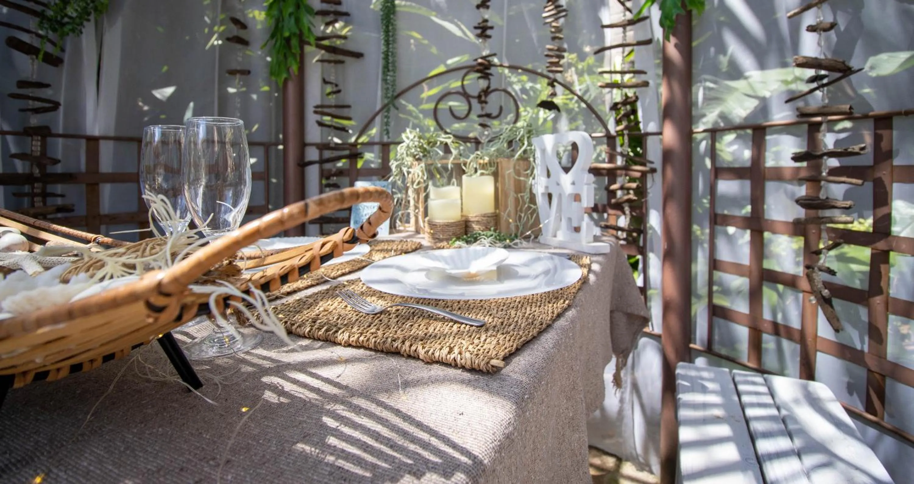 Decorative detail in Club Cocomo