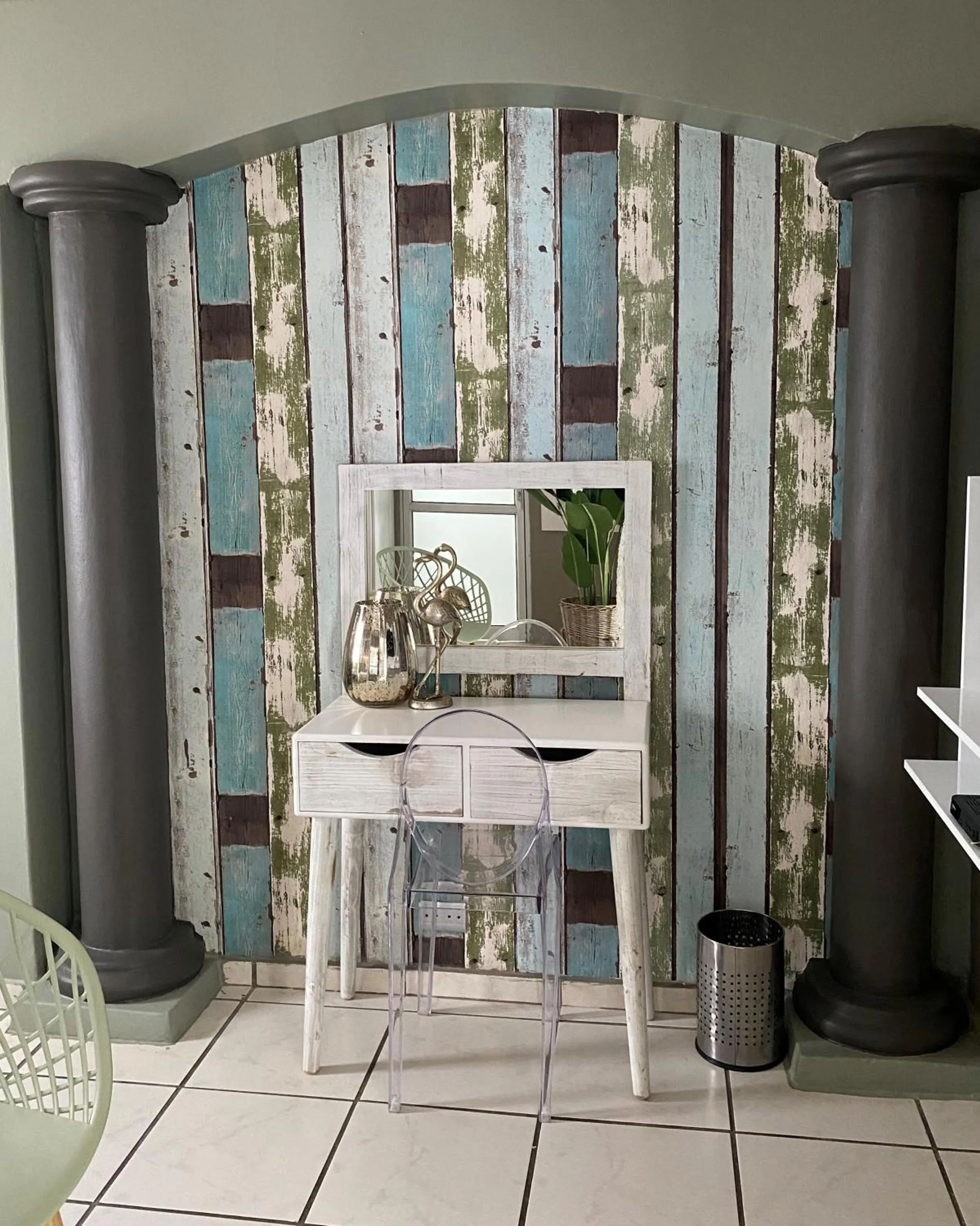 Decorative detail in Club Cocomo