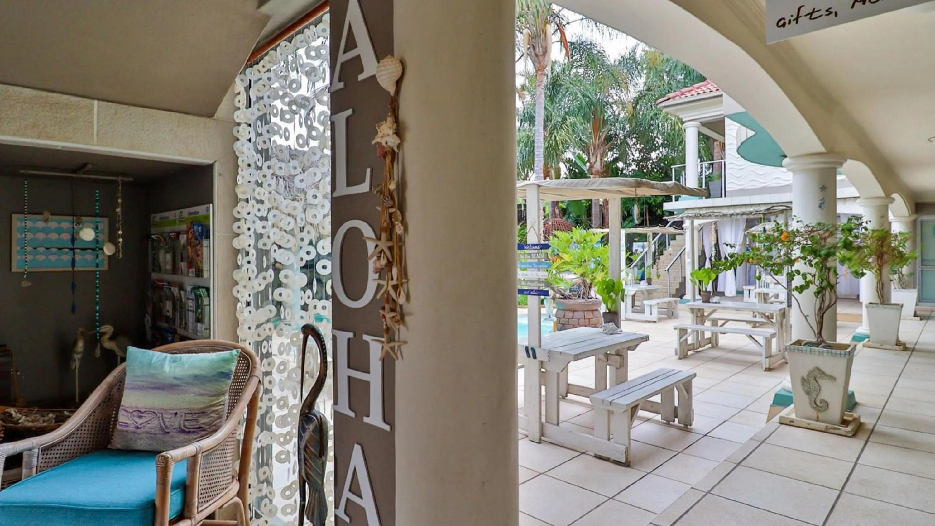 Facade/entrance in Club Cocomo