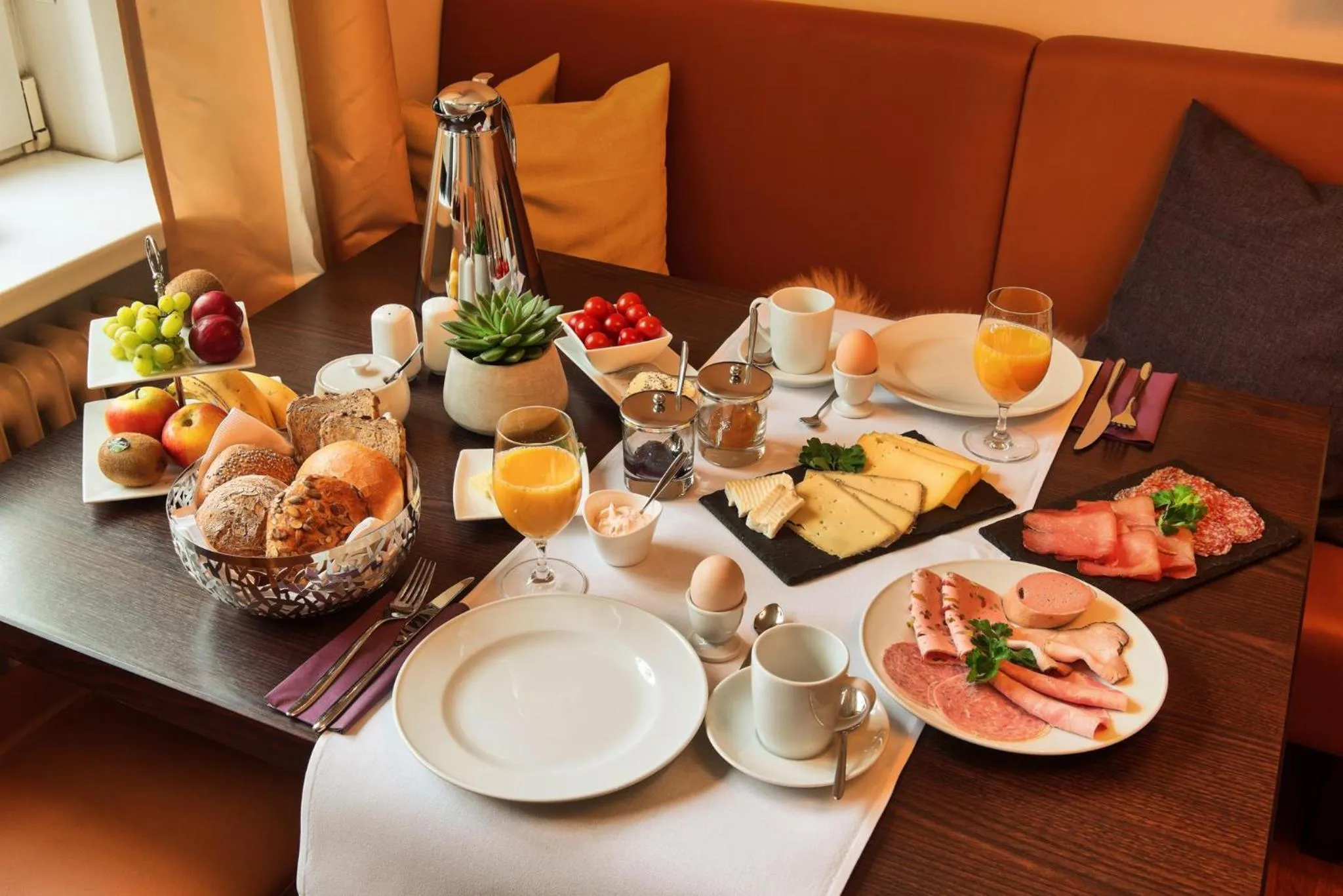 Food and drinks in Weingut & Gästehaus Christoph Clüsserath