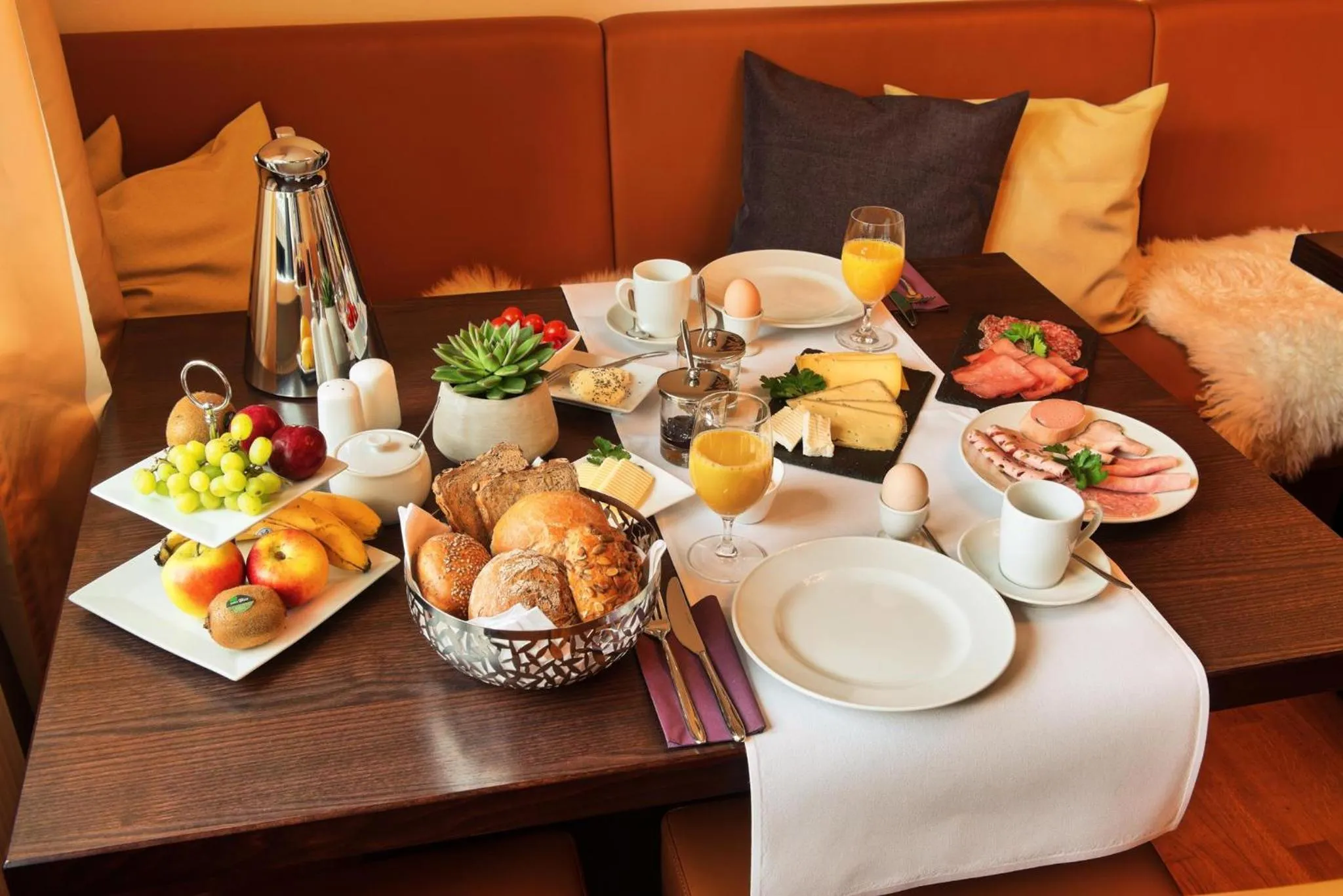 Food and drinks in Weingut & Gästehaus Christoph Clüsserath