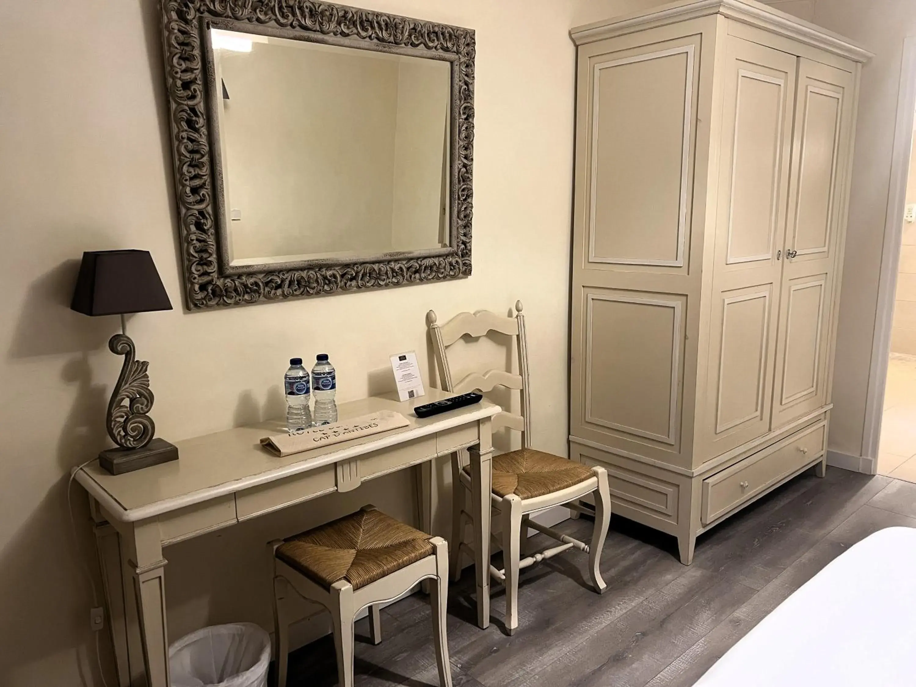 Medium Comfort Double Room in Hôtel Beau Site - Cap d'Antibes Medium Comfort Double Room in Hôtel Beau Site - Cap d'Antibes