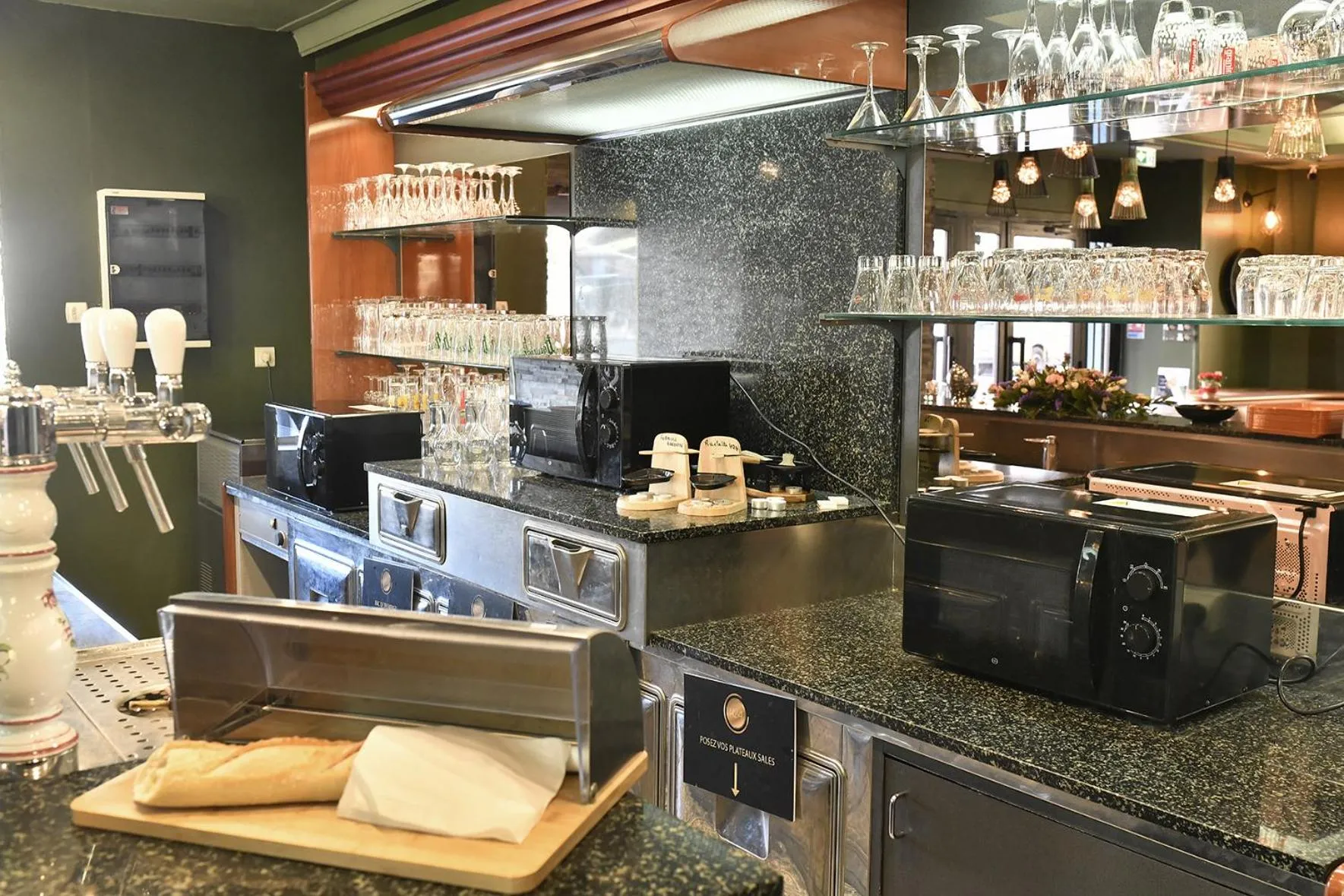 Dining area in Les Portes du Cantal