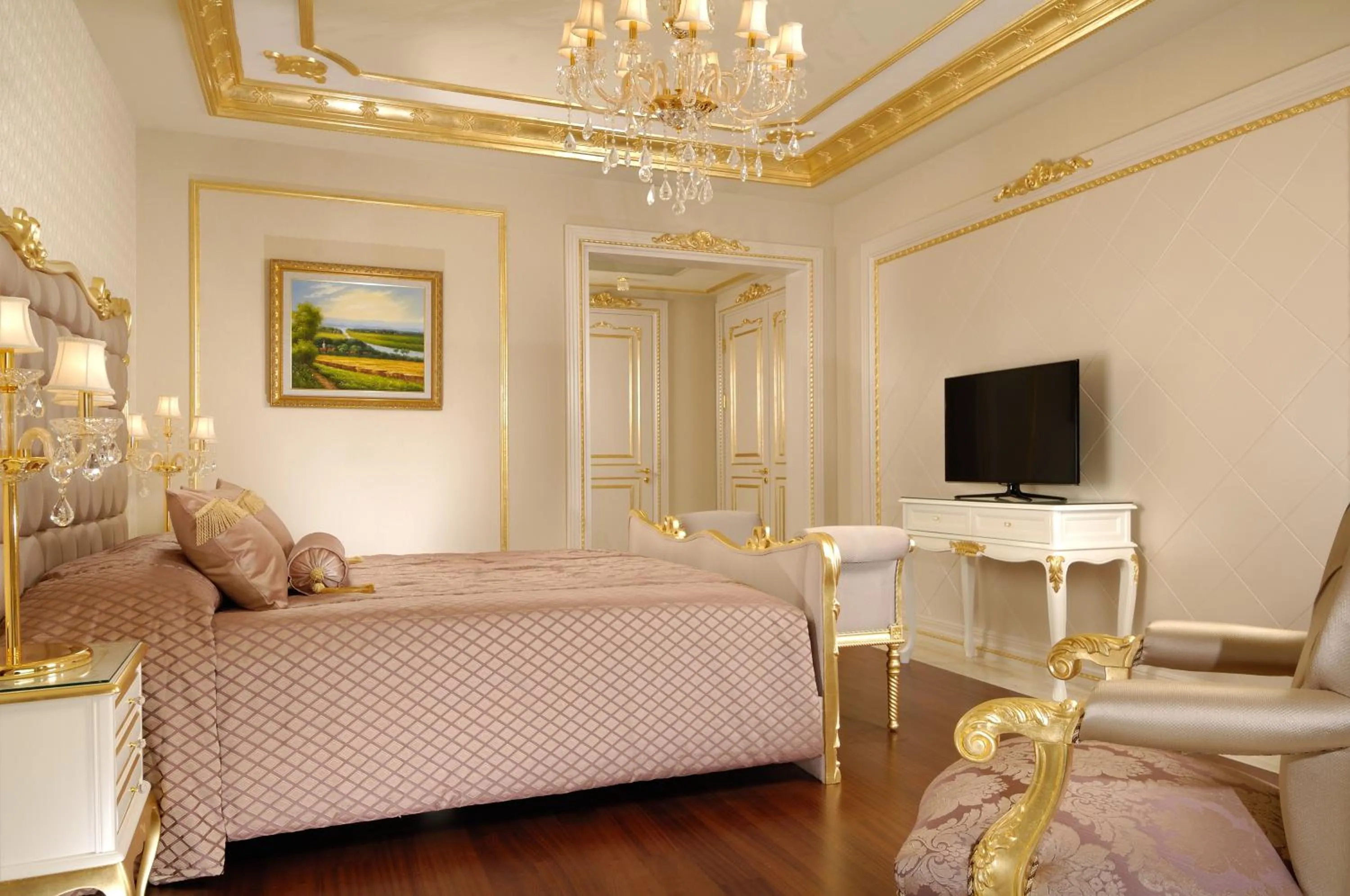 Bedroom, Bed in The Plaza Bodrum