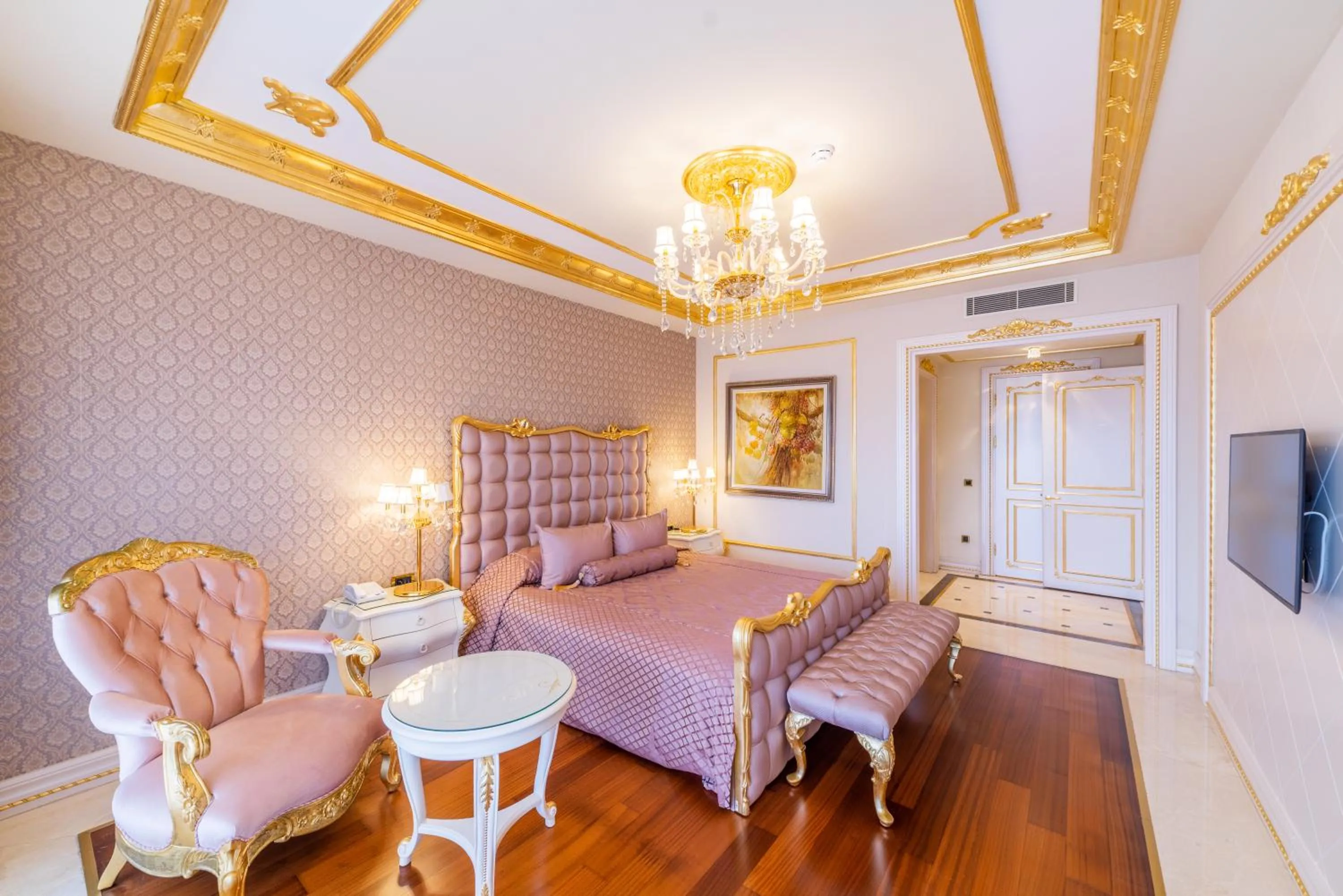 Bed in The Plaza Bodrum