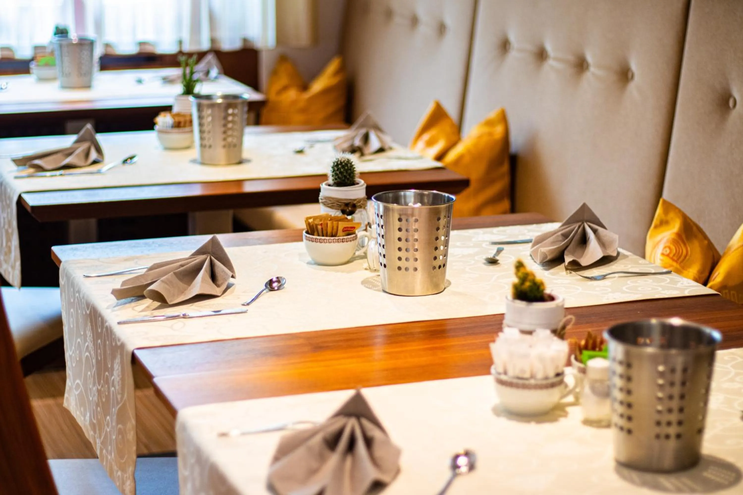 Breakfast in Garni Apparthotel St Valentin