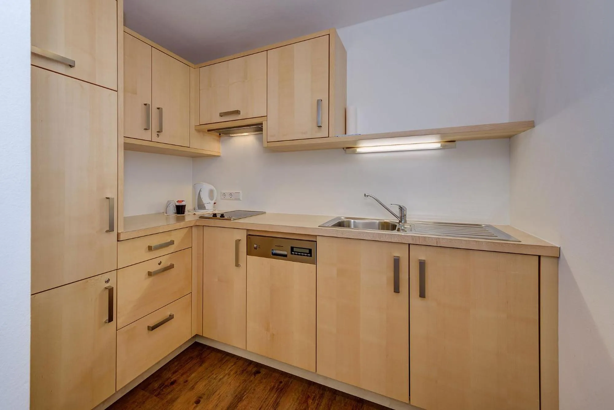 kitchen in Garni Apparthotel St Valentin