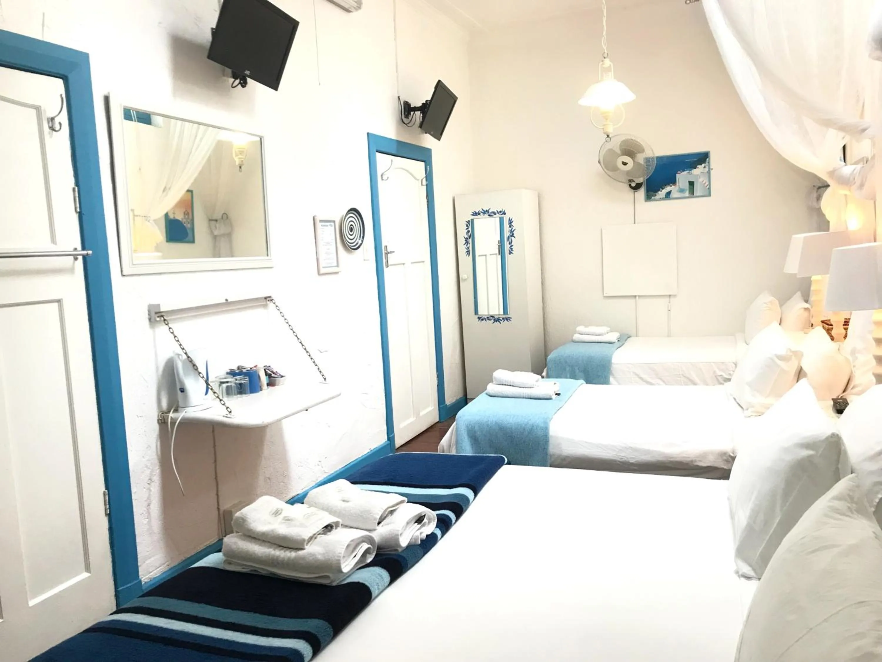 Bedroom, Bed in Athenian Villa