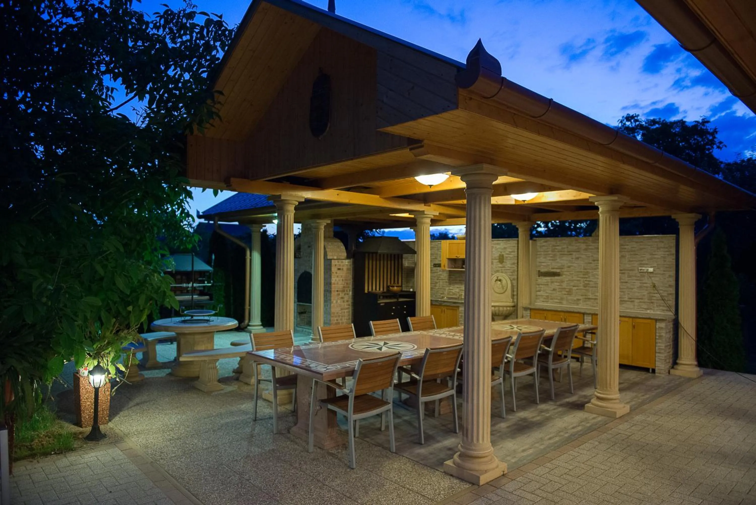 Garden in Parish Bull Hotel