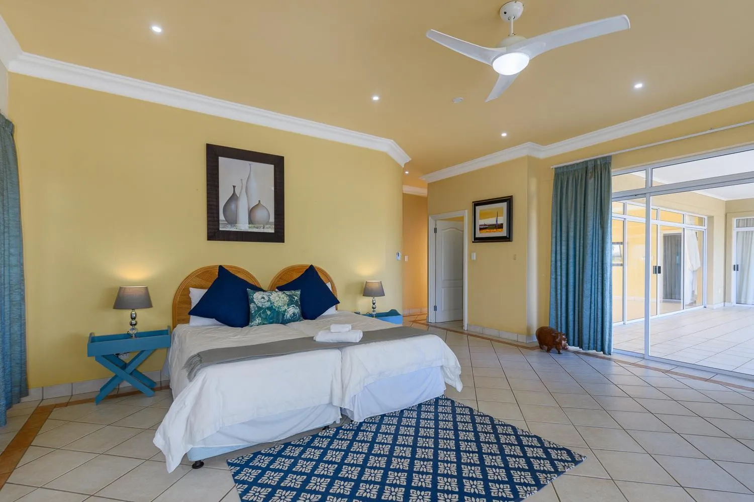 Bed in Albatross Guesthouse