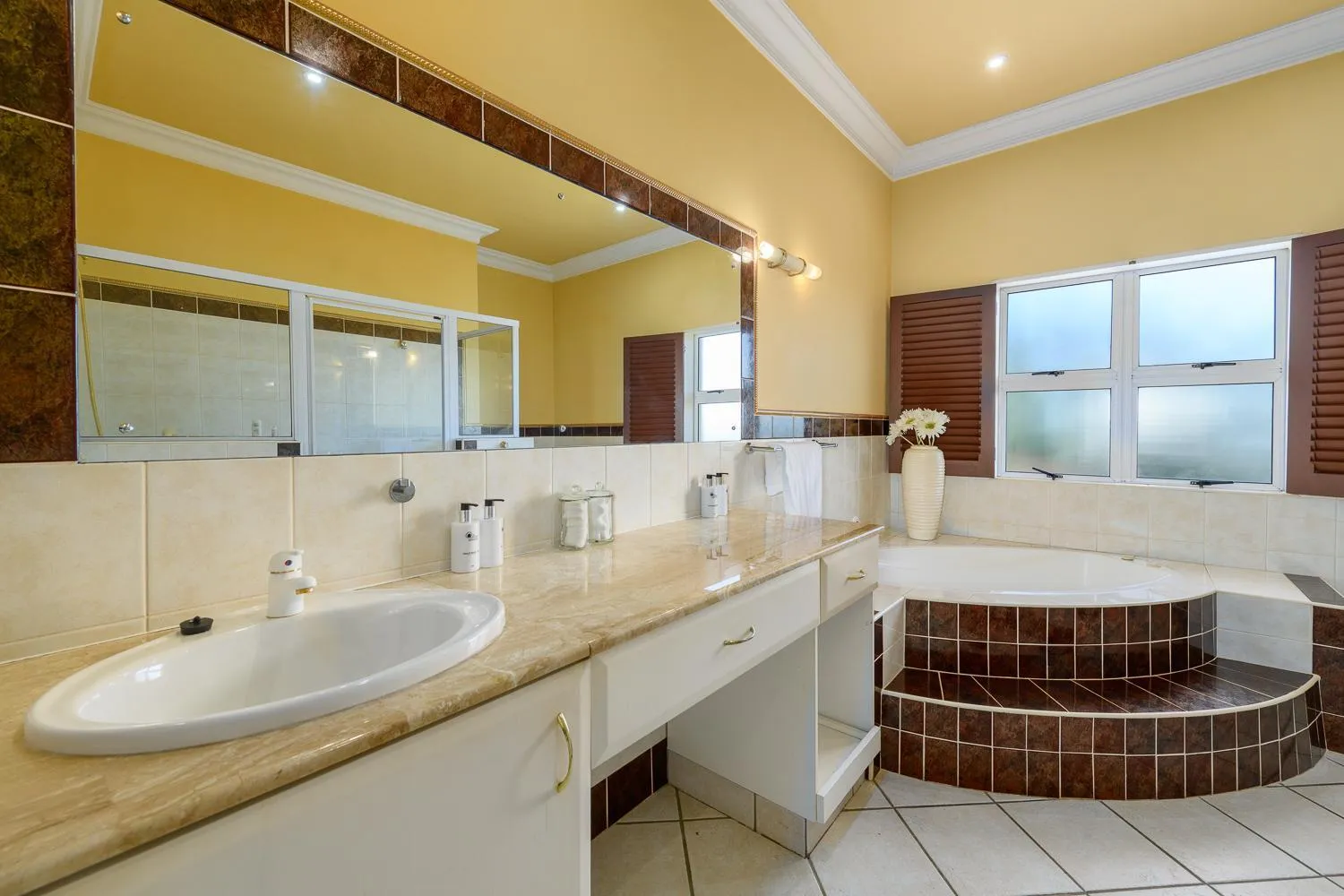 Bathroom in Albatross Guesthouse