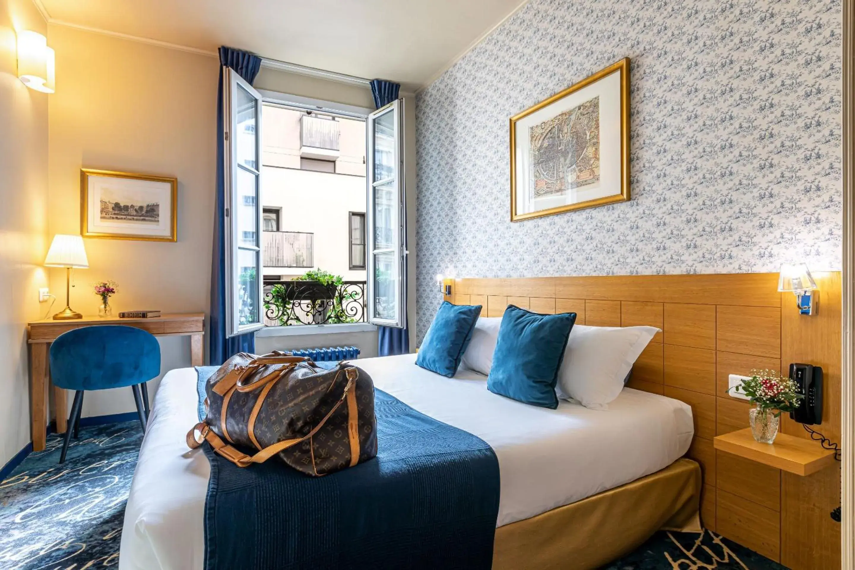 Baudelaire Room in Hotel Romance Malesherbes by Patrick Hayat Baudelaire Room in Hotel Romance Malesherbes by Patrick Hayat