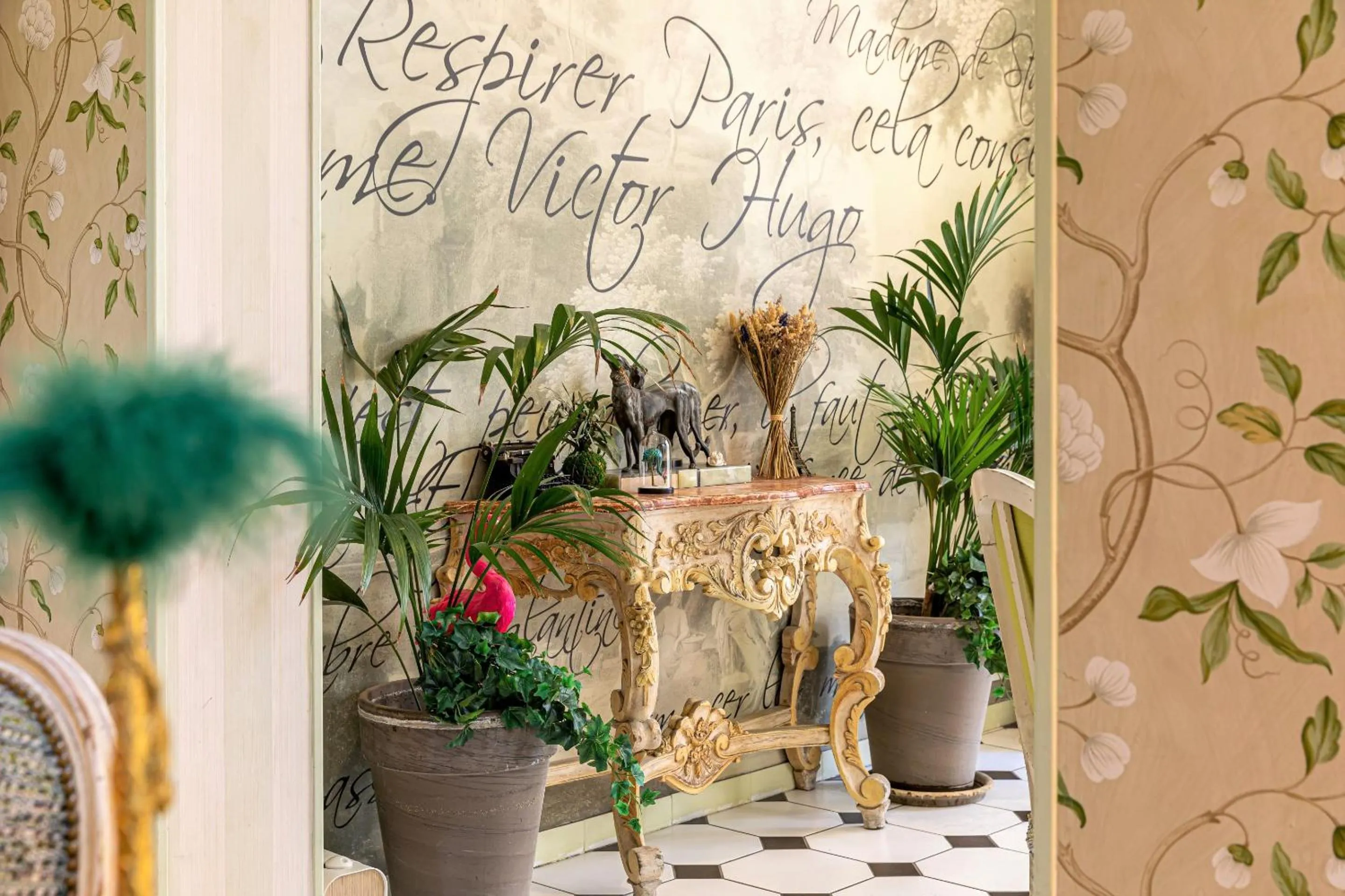 Lobby or reception in Hotel Romance Malesherbes by Patrick Hayat