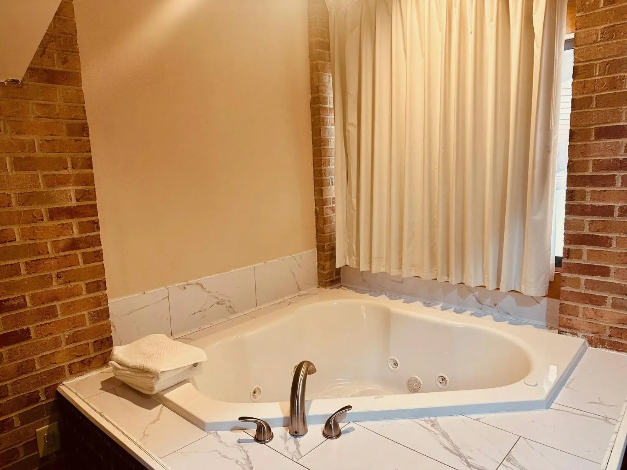 Superior Queen Suite with Two Queen Beds - Non-Smoking in Quality Inn Plainfield - Indianapolis West Superior Queen Suite with Two Queen Beds - Non-Smoking in Quality Inn Plainfield - Indianapolis West