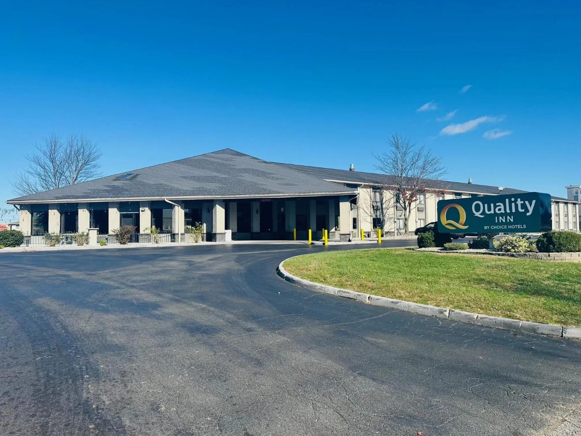Property building in Quality Inn Plainfield - Indianapolis West