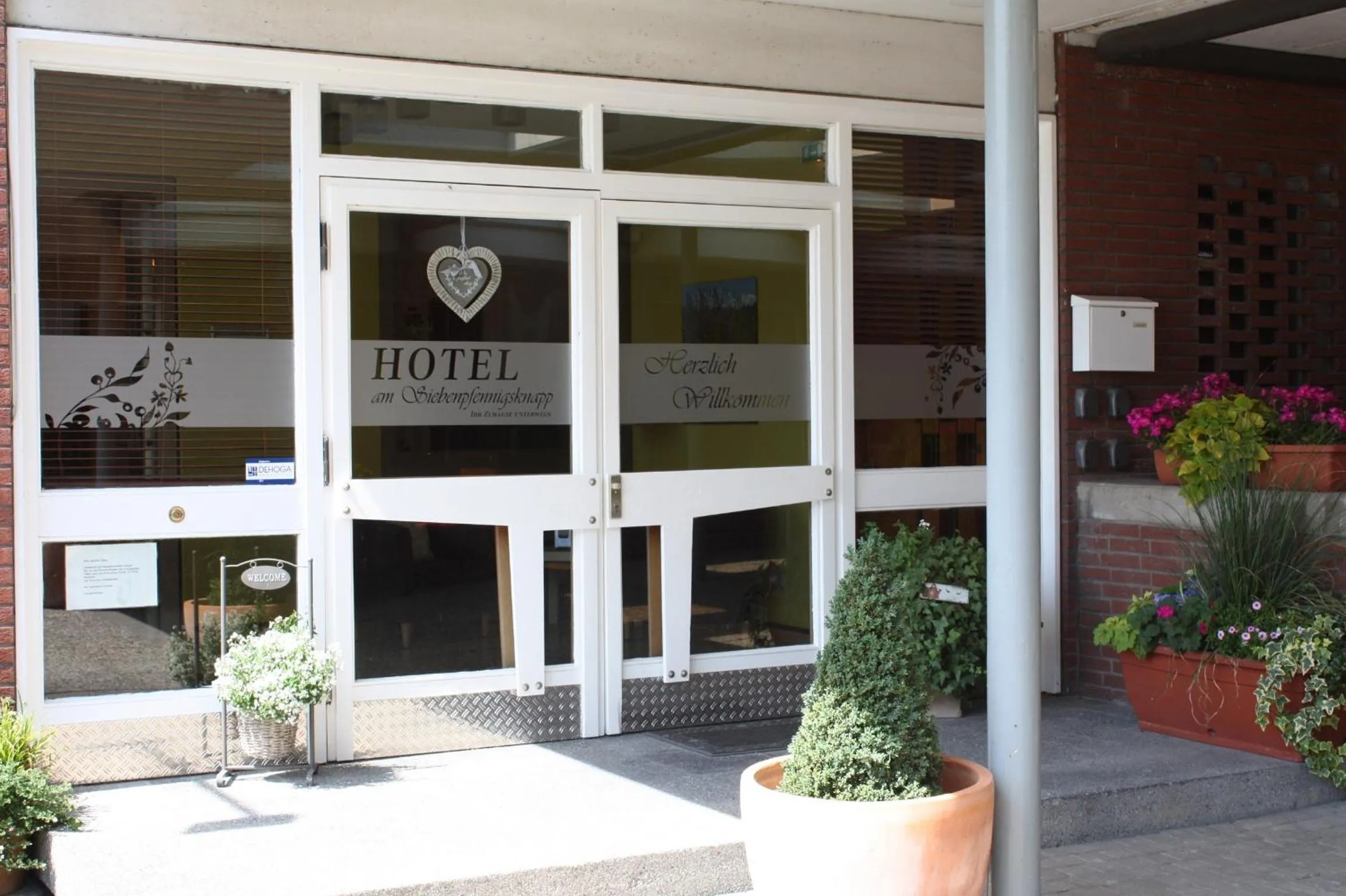 Facade/entrance in Hotel am Siebenpfennigsknapp