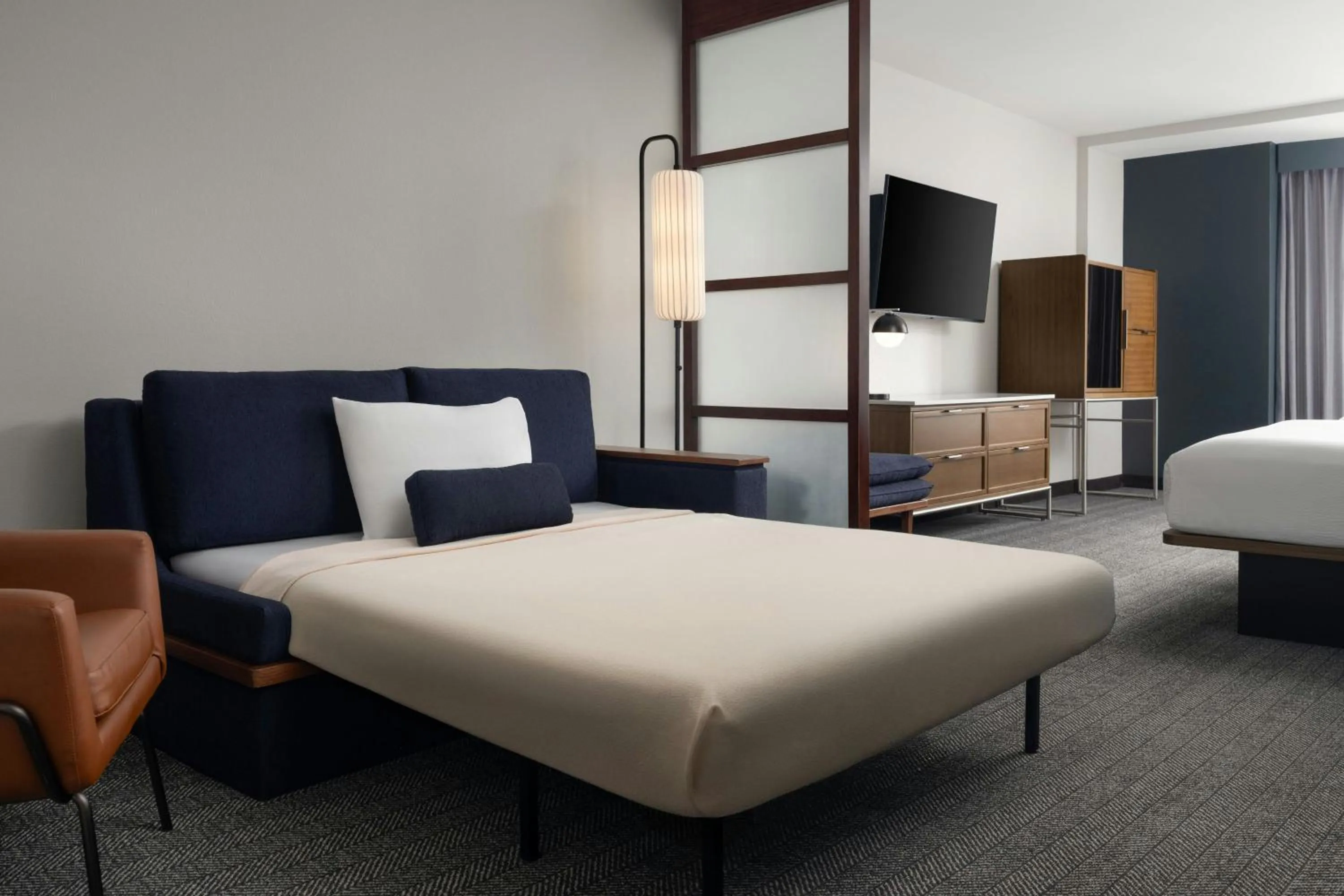 Photo of the whole room, Bed in Courtyard by Marriott Dallas DFW Airport North/Grapevine