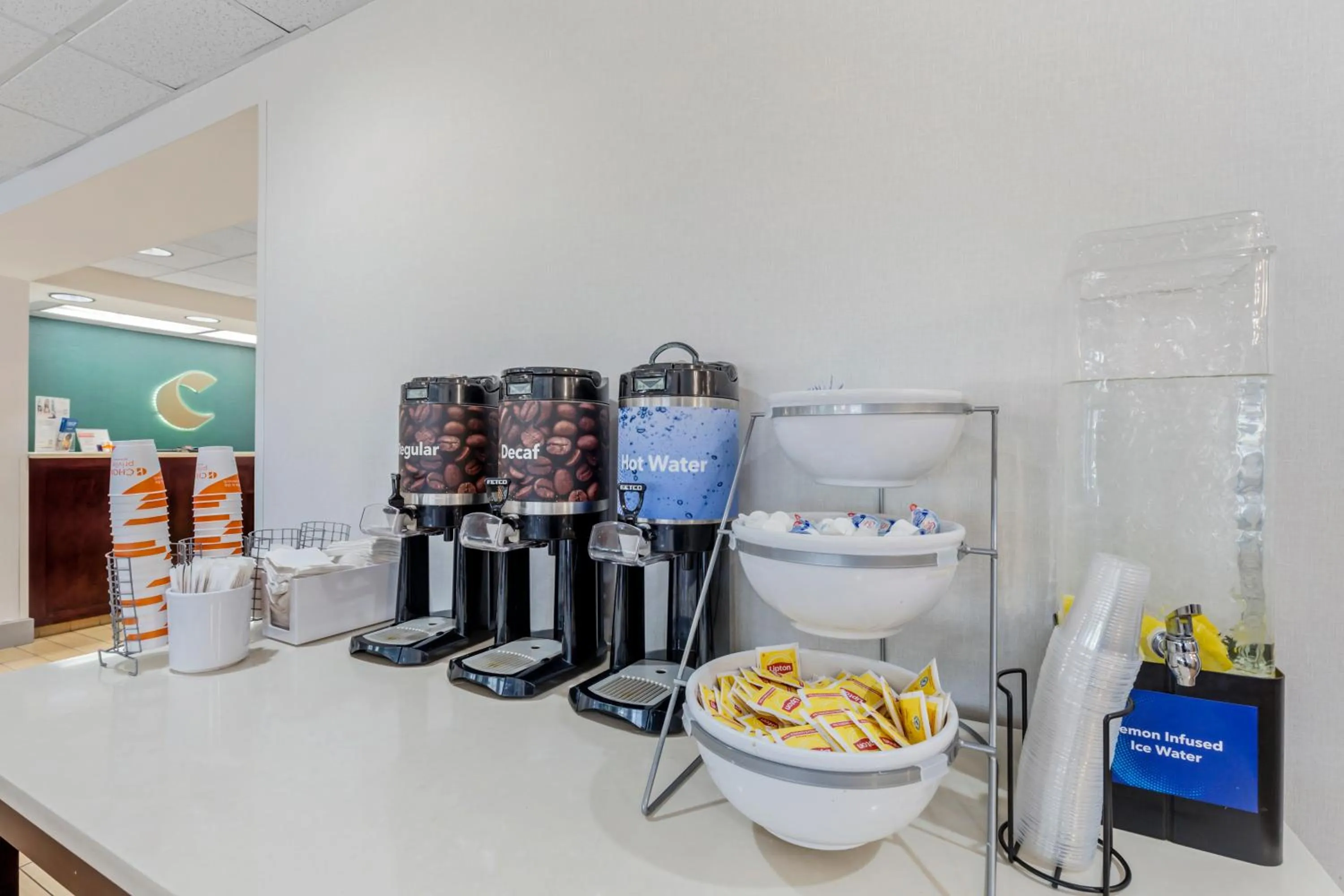 Coffee/tea facilities in Comfort Inn Laurel - Fort Meade