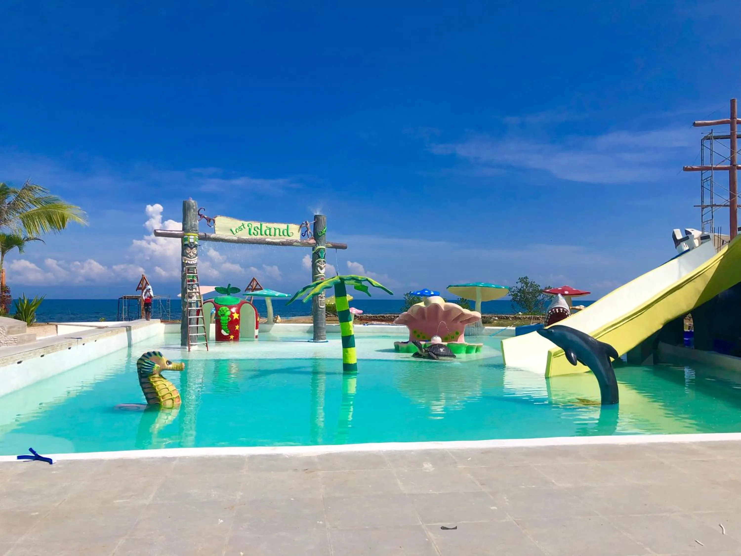 Aqua park in Acapulco Resort