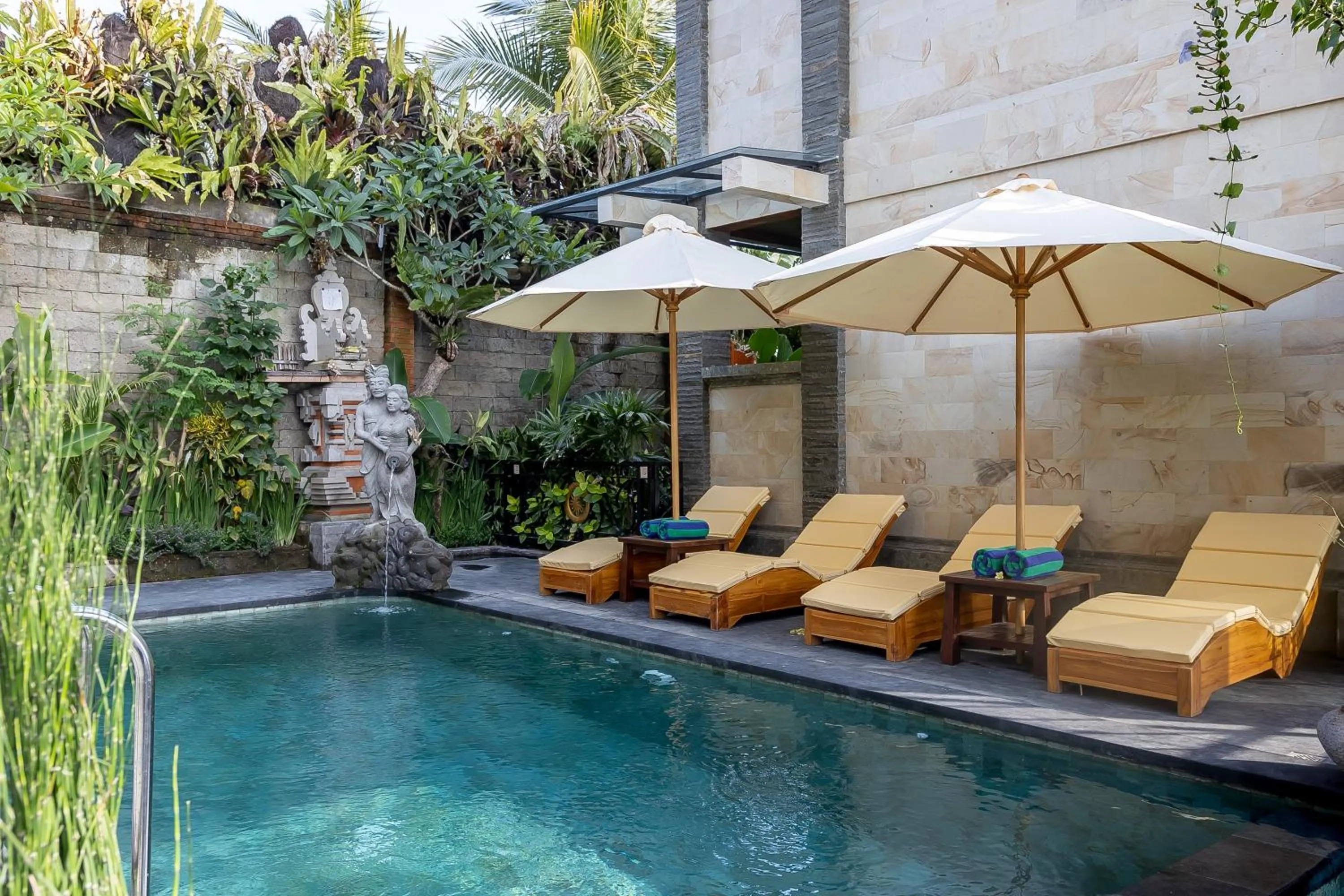 Property building in Juwuk Manis