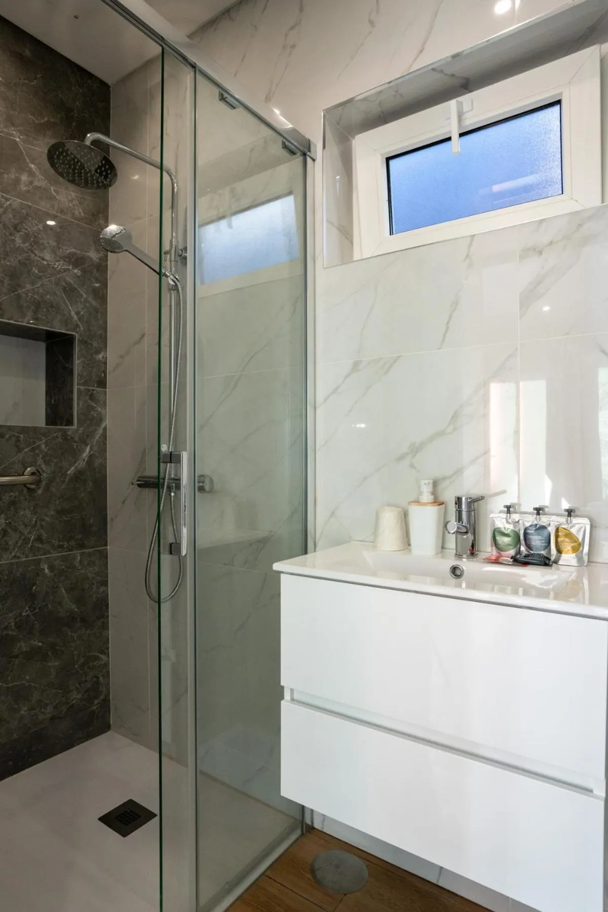 Shower in Madeira Surf Lodge