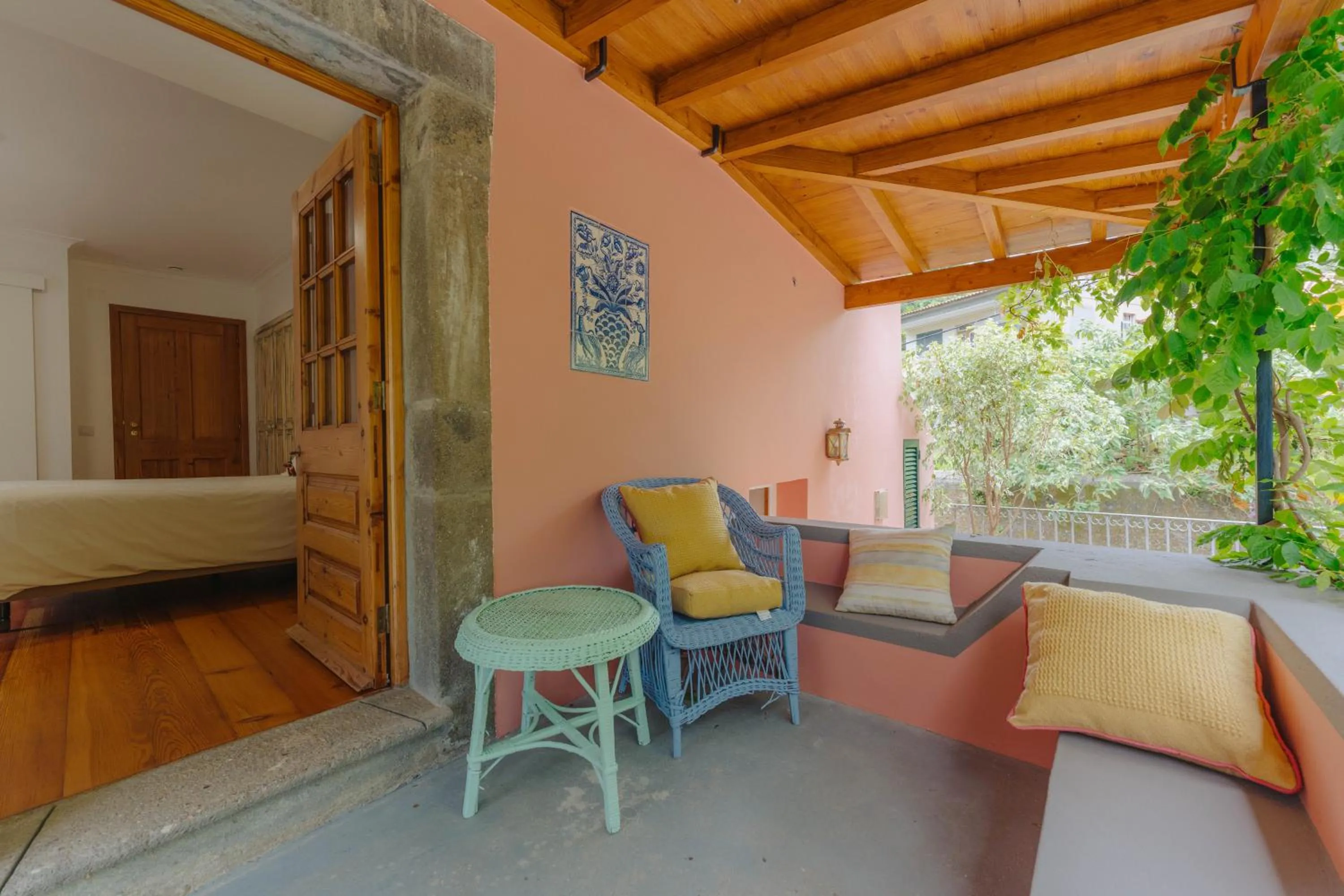 Bed in Madeira Surf Lodge