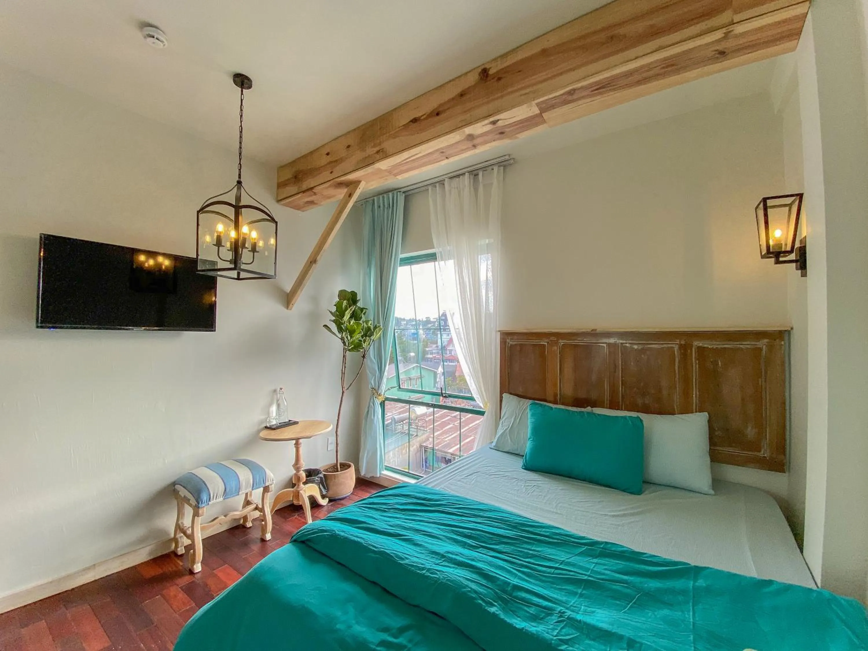 Communal lounge/ TV room, Bed in Lacasa May