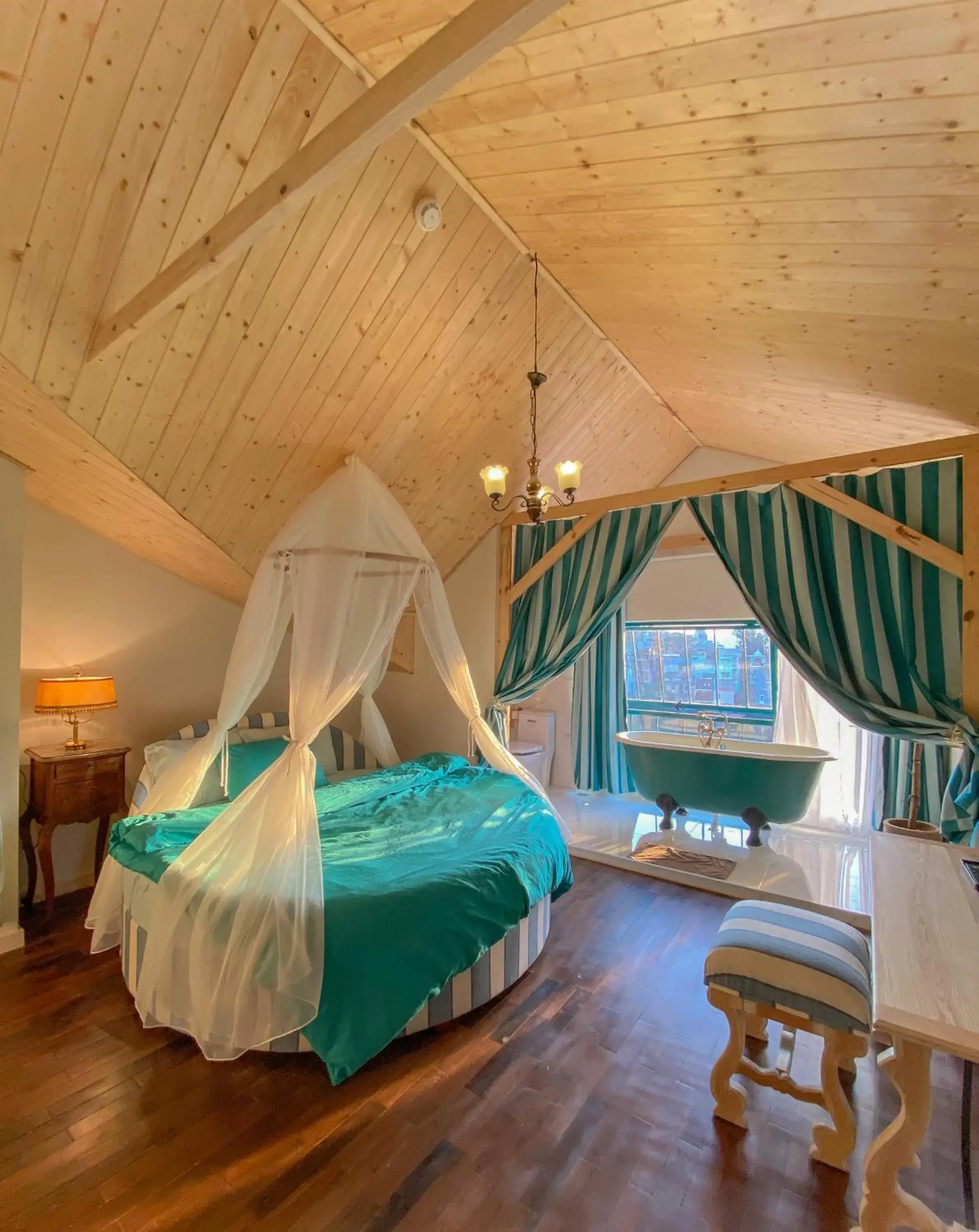 Lacasa May Lacasa May