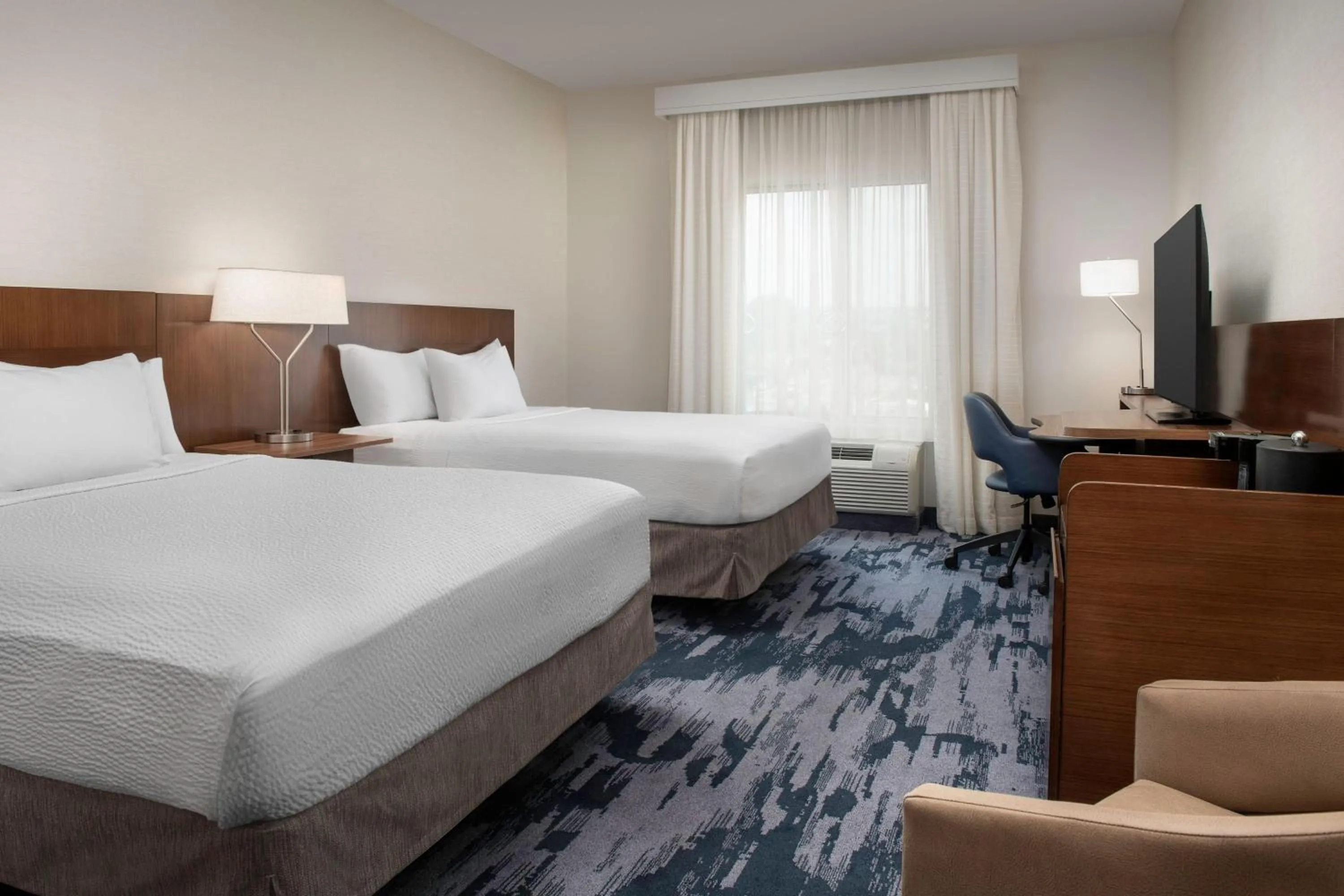 Photo of the whole room, Bed in Fairfield Inn & Suites by Marriott Ithaca