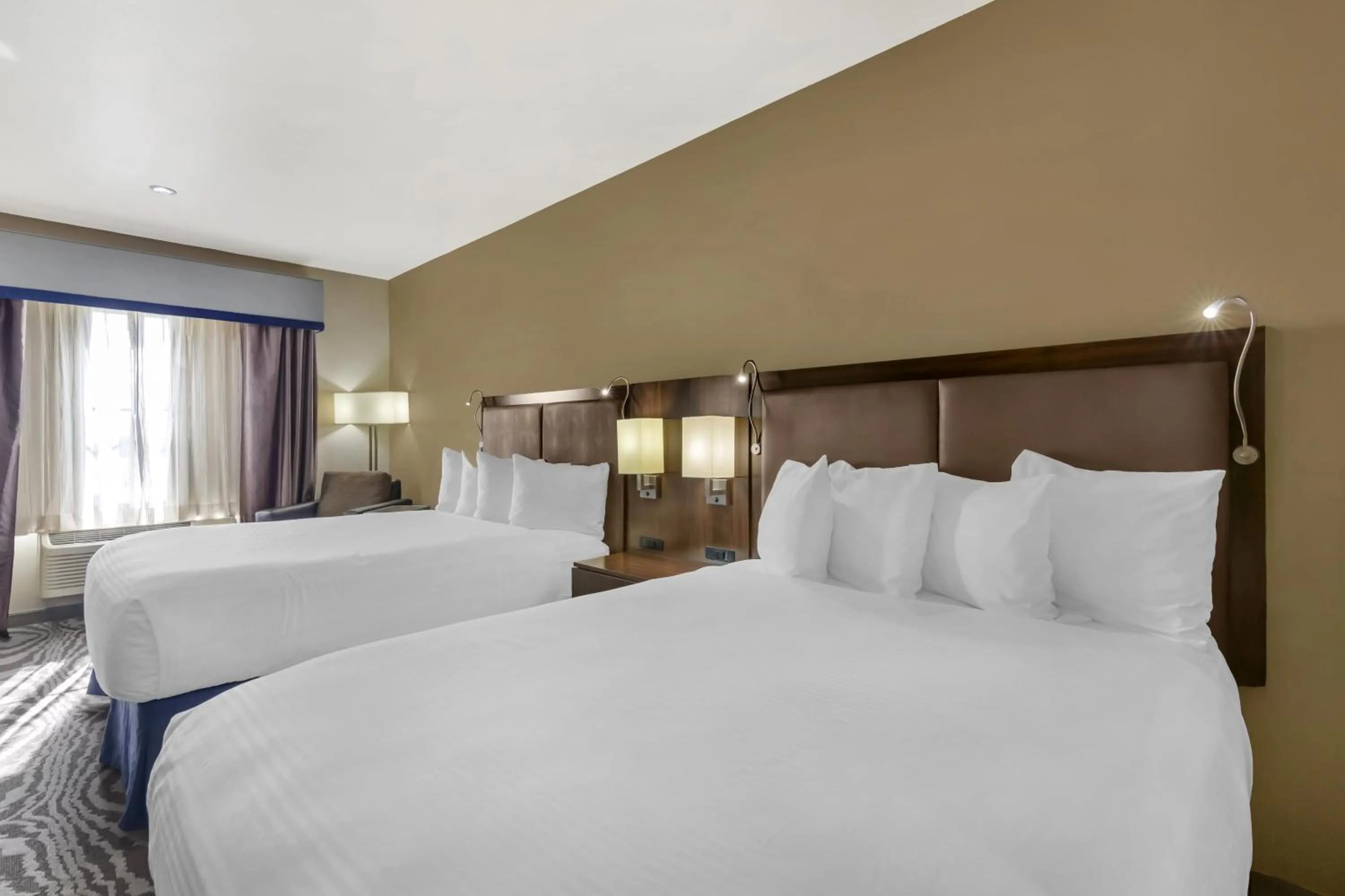 Bedroom, Bed in Best Western Plus Williston Hotel & Suites