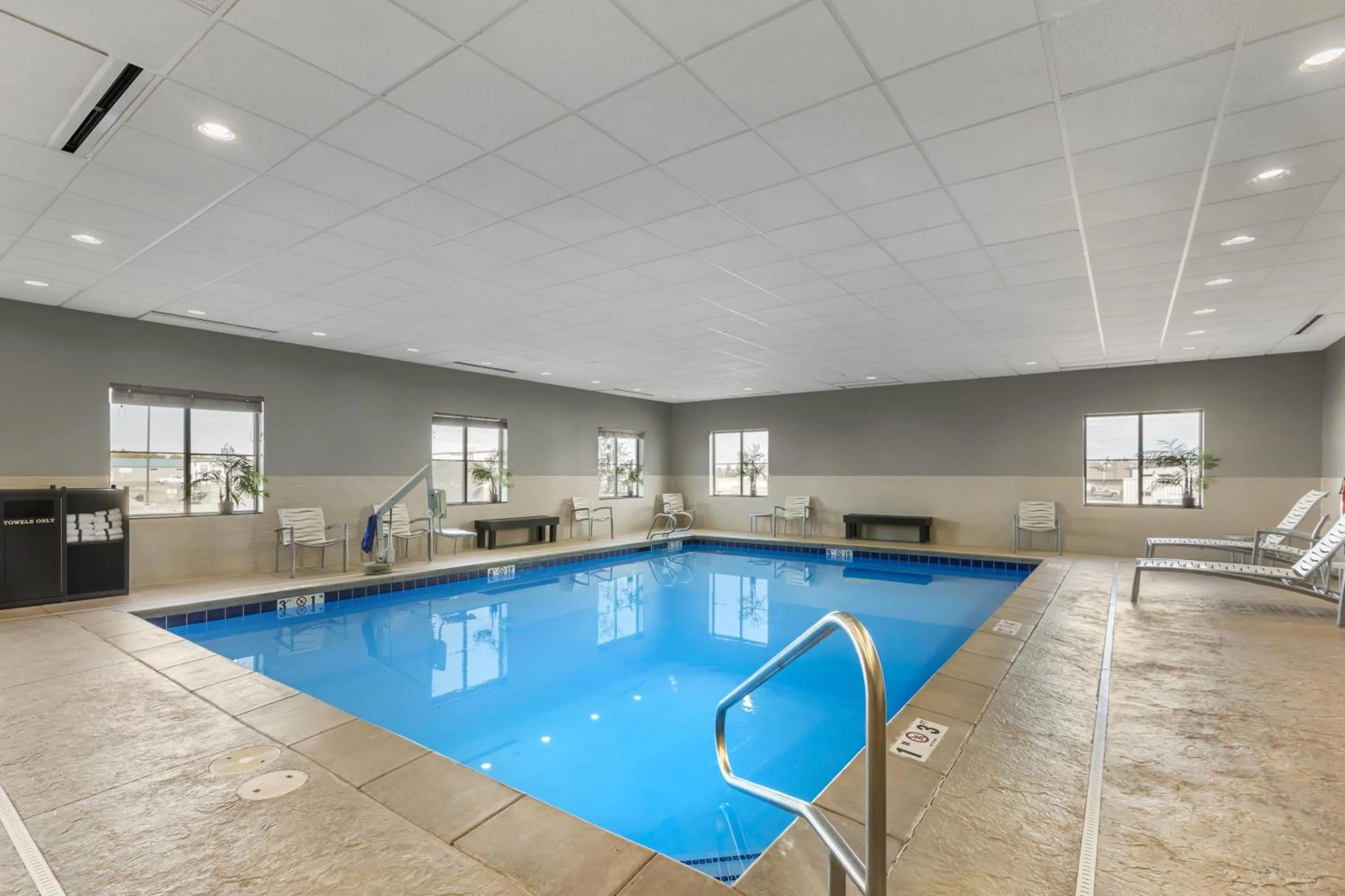 Pool view in Best Western Plus Williston Hotel & Suites