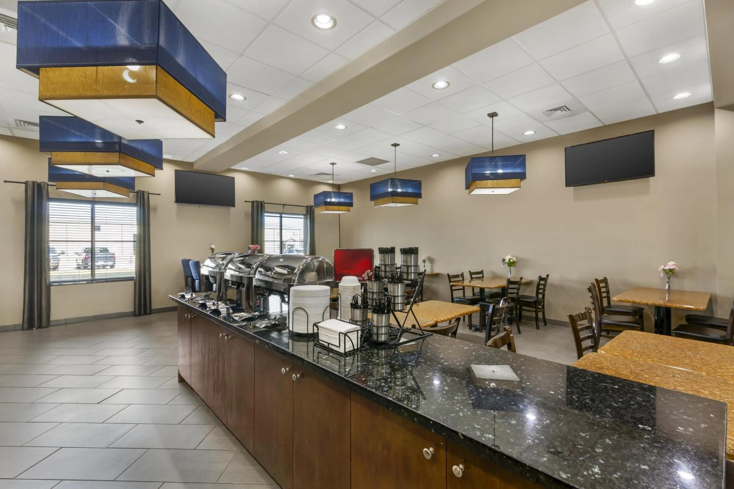 Breakfast in Best Western Plus Williston Hotel & Suites