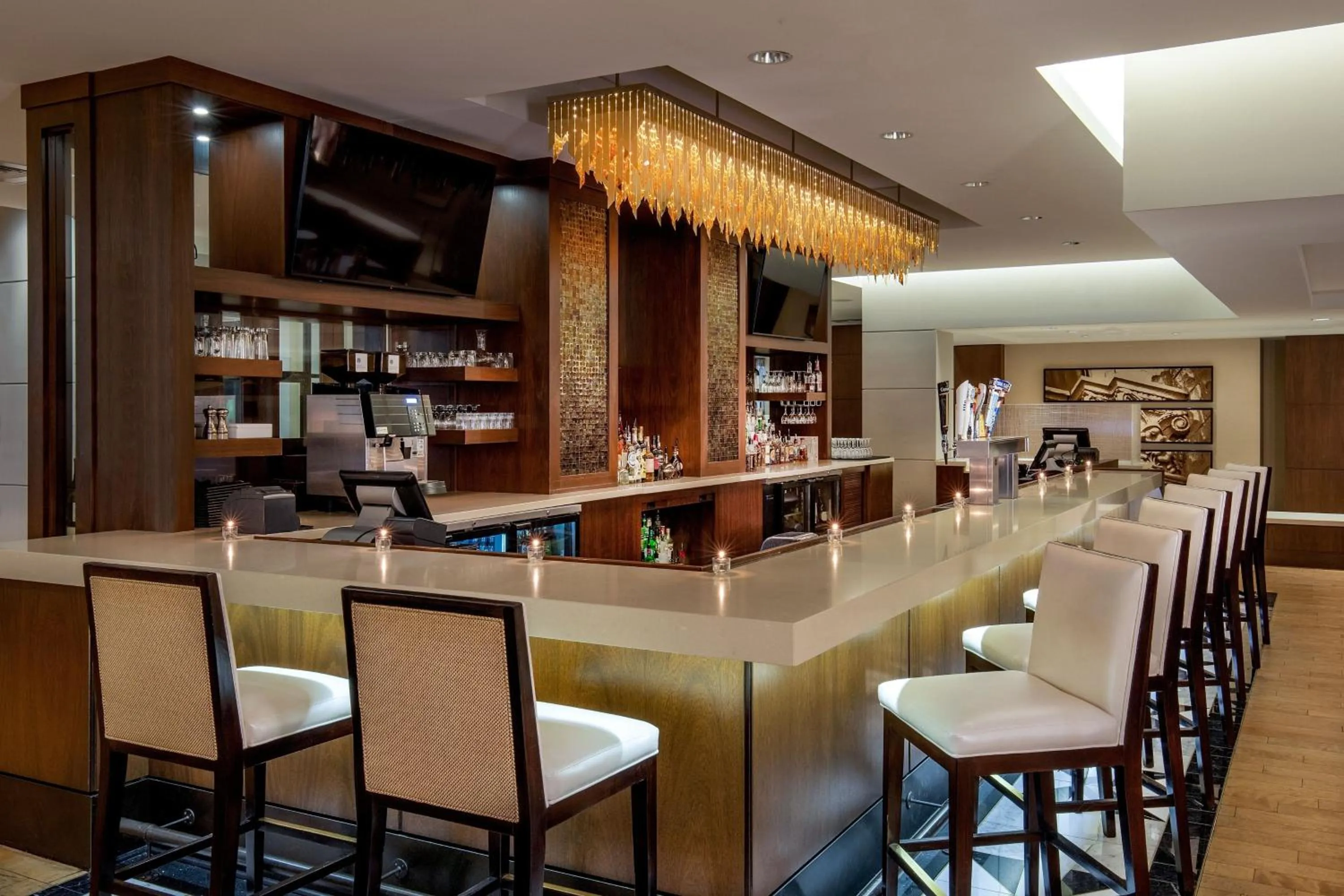 Lounge or bar in Peoria Marriott Pere Marquette