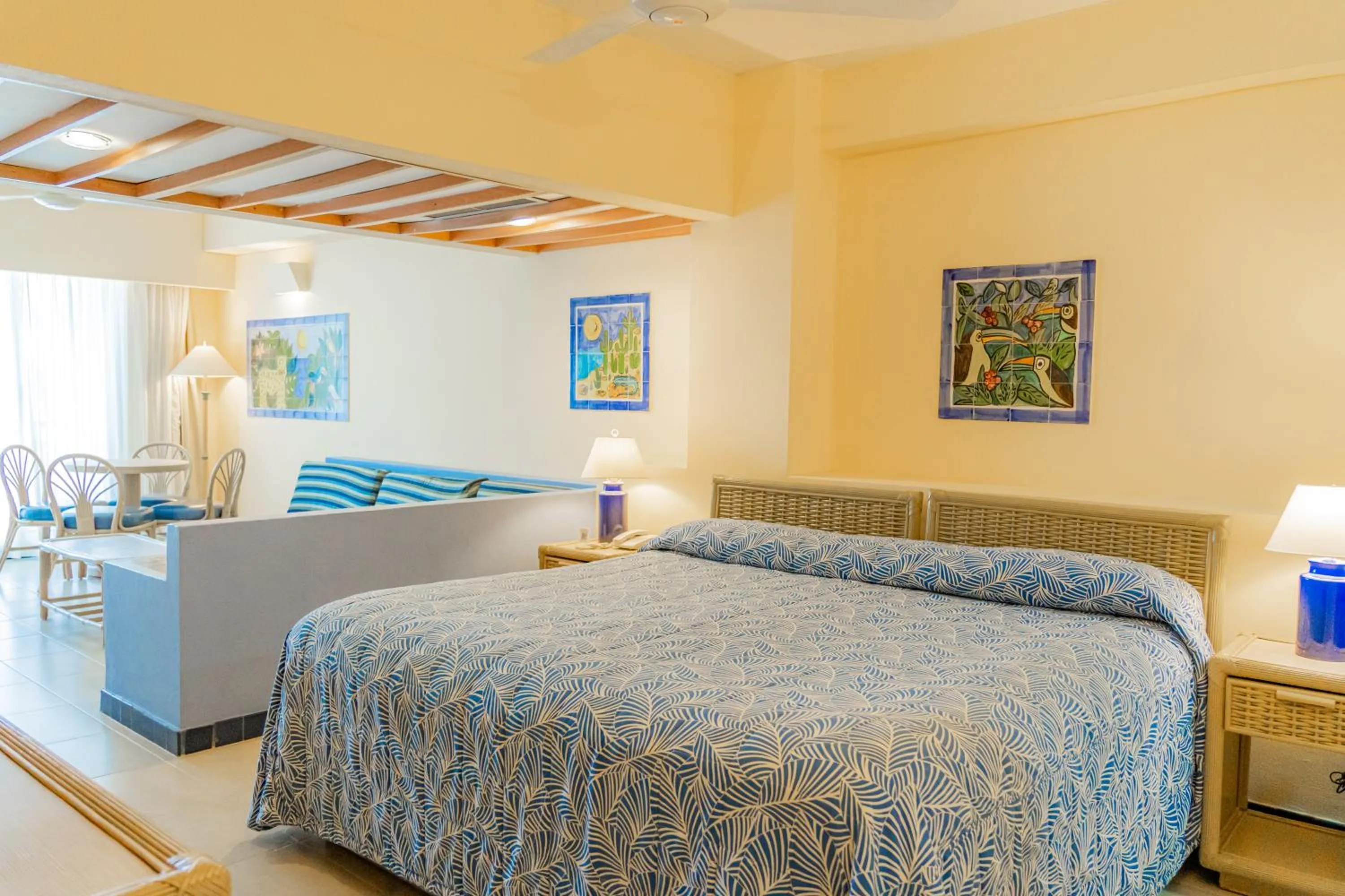 Bed in Zuana Beach Resort
